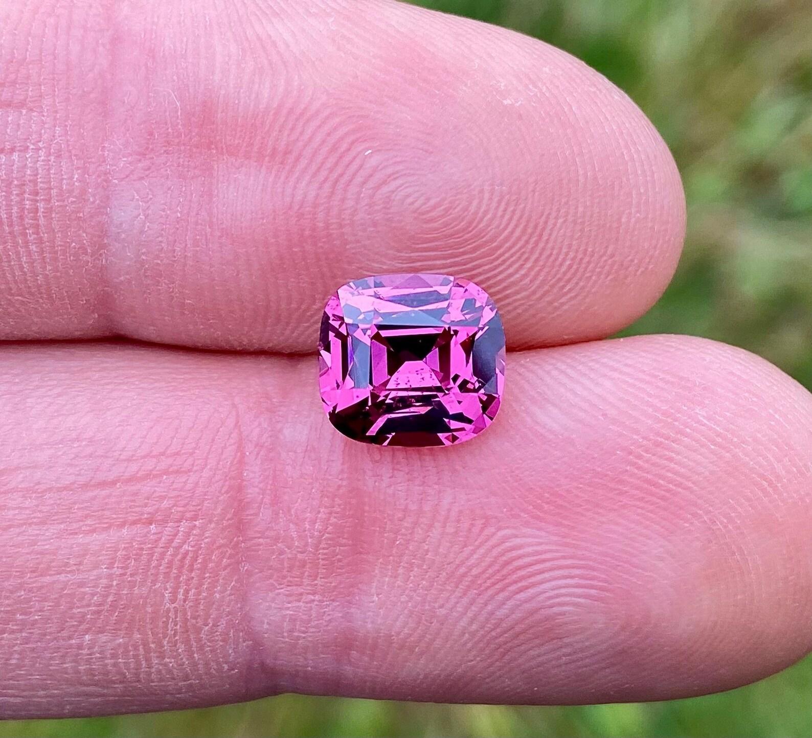 Pierre précieuse non sertie de 3.75 carats, taille coussin, certificat GFCO Neuf - En vente à Daugavpils, LV