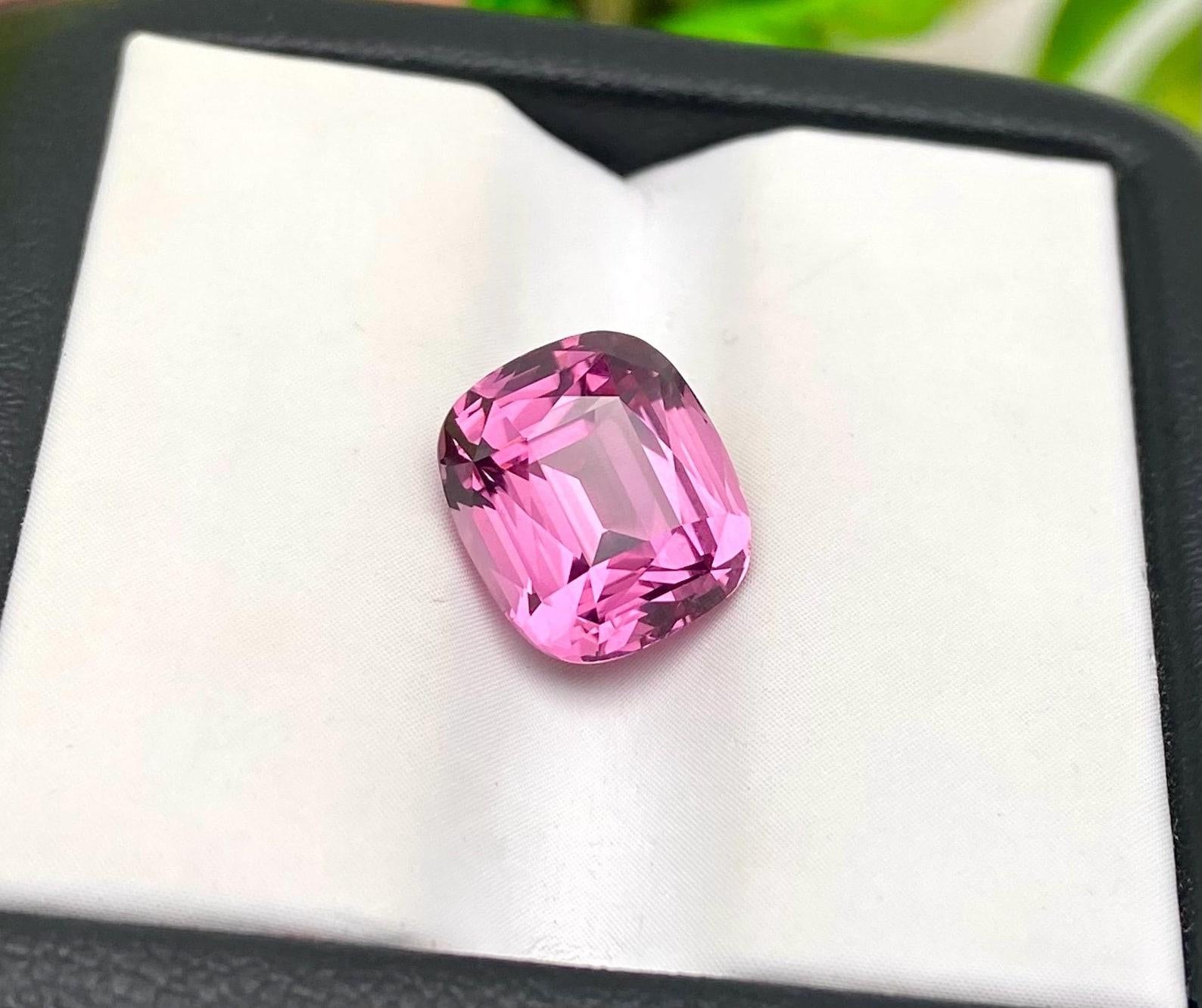 Natürlicher Malaya Granat loser Edelstein 4,73 ct, Seltene Farbe, Hohe Qualität Stone! im Angebot 3