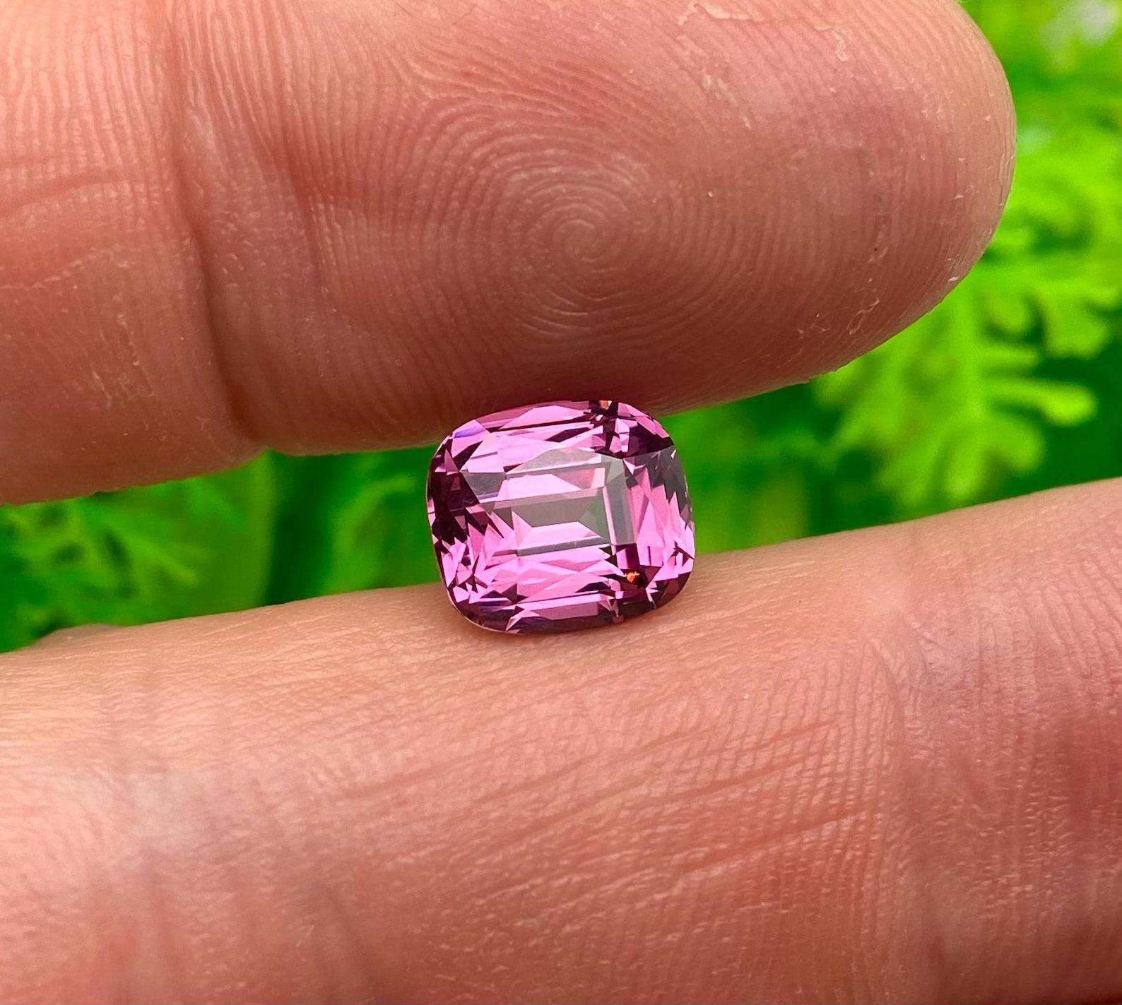Natürlicher Malaya Granat loser Edelstein 4,73 ct, Seltene Farbe, Hohe Qualität Stone! im Angebot 4