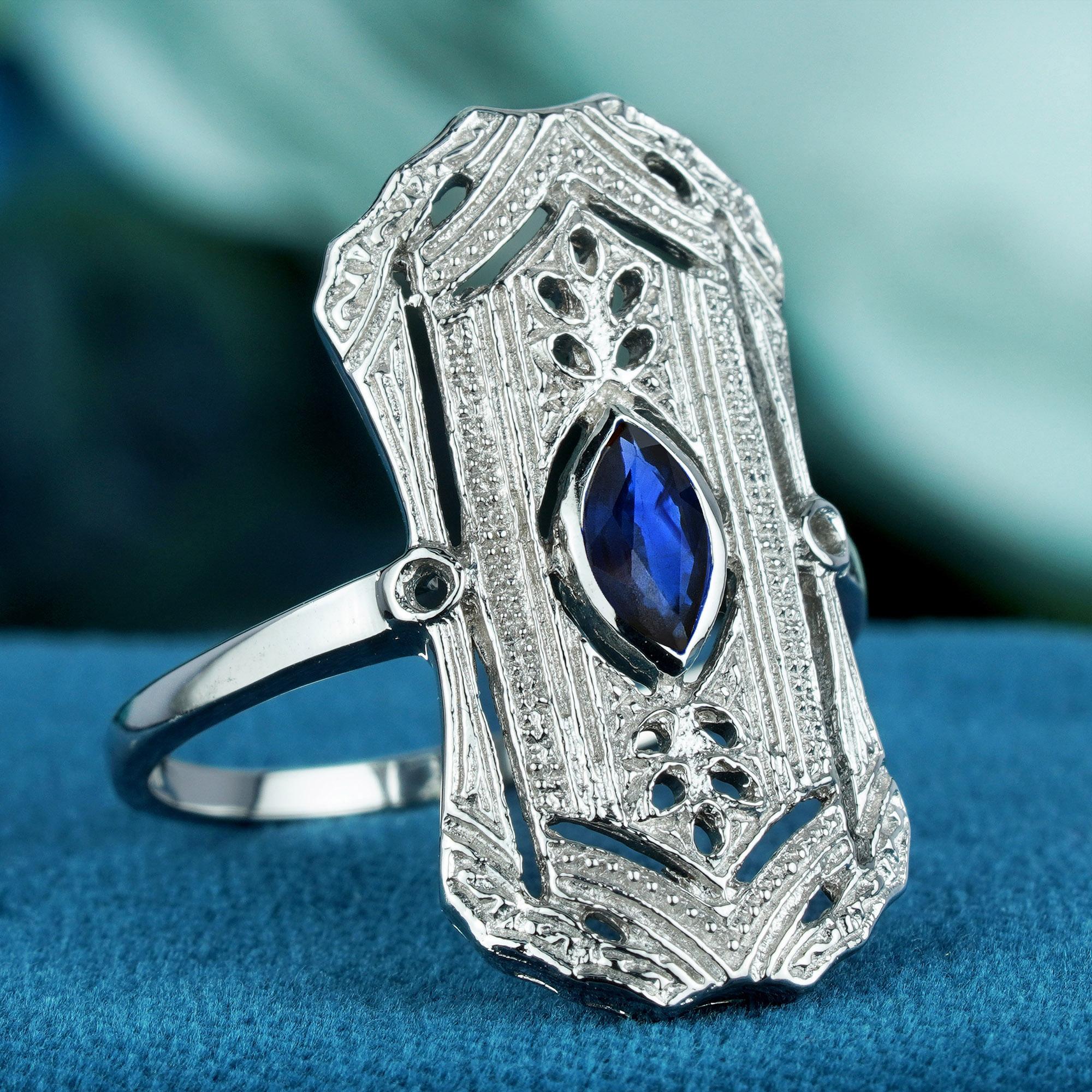 Édouardien Bague de style Art déco en or blanc massif 9 carats avec saphir bleu marquise naturel en vente