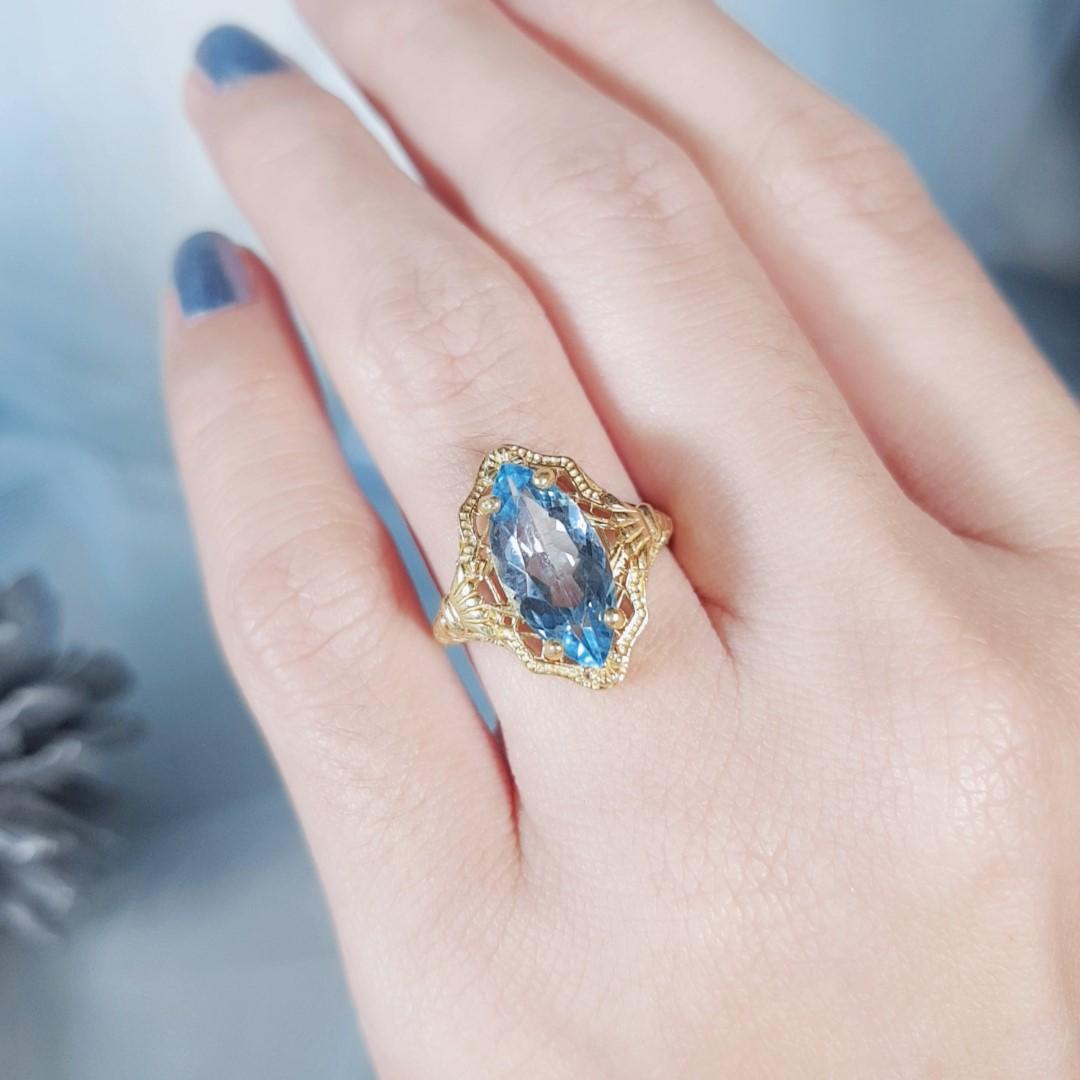 En vente :  Bague filigrane vintage en or massif 9 carats avec topaze bleue marquise naturelle 8