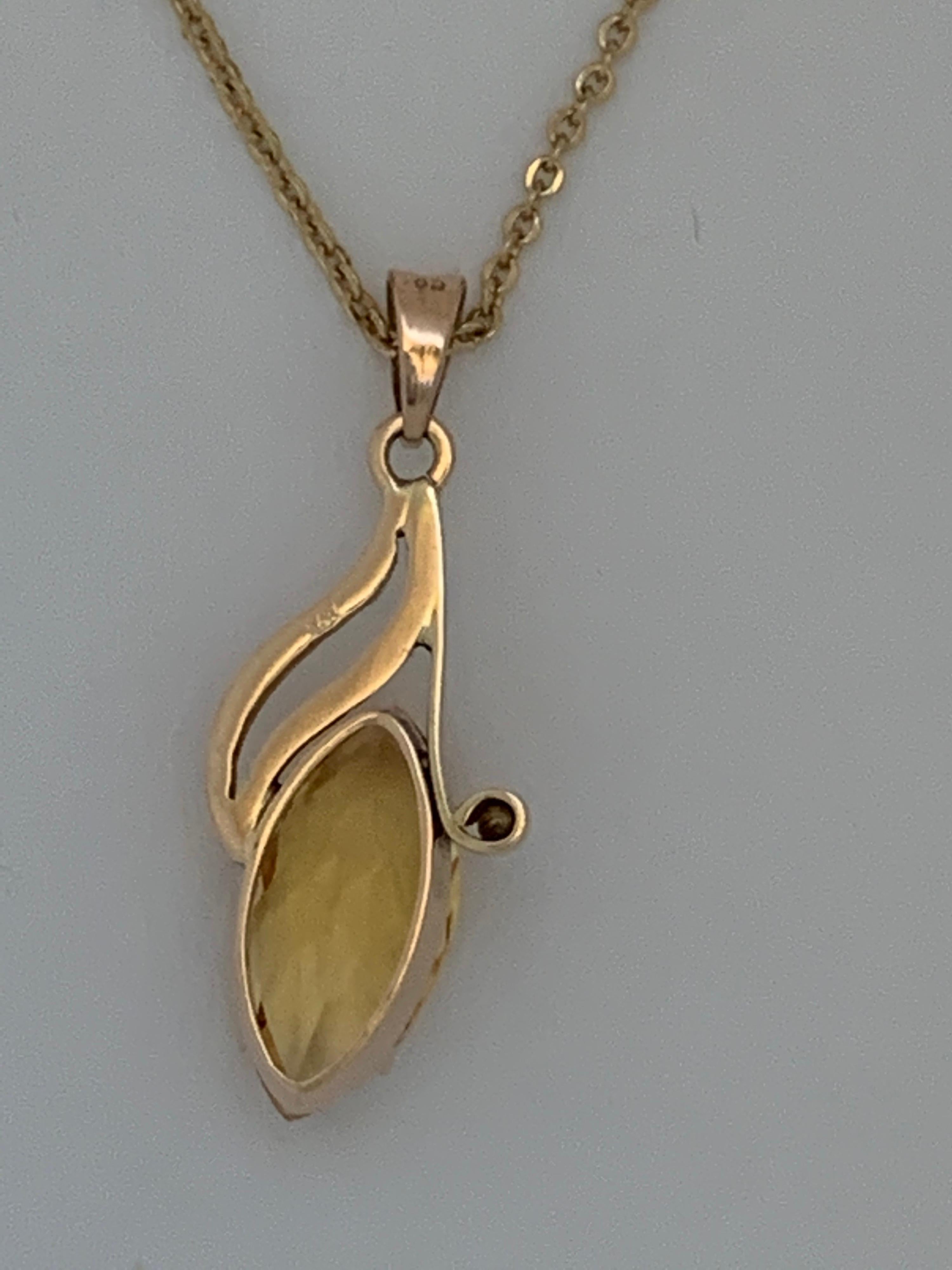 Marquise Cut Natural Marquise Citrine Pendant with Chain 14 Karat Gold For Sale