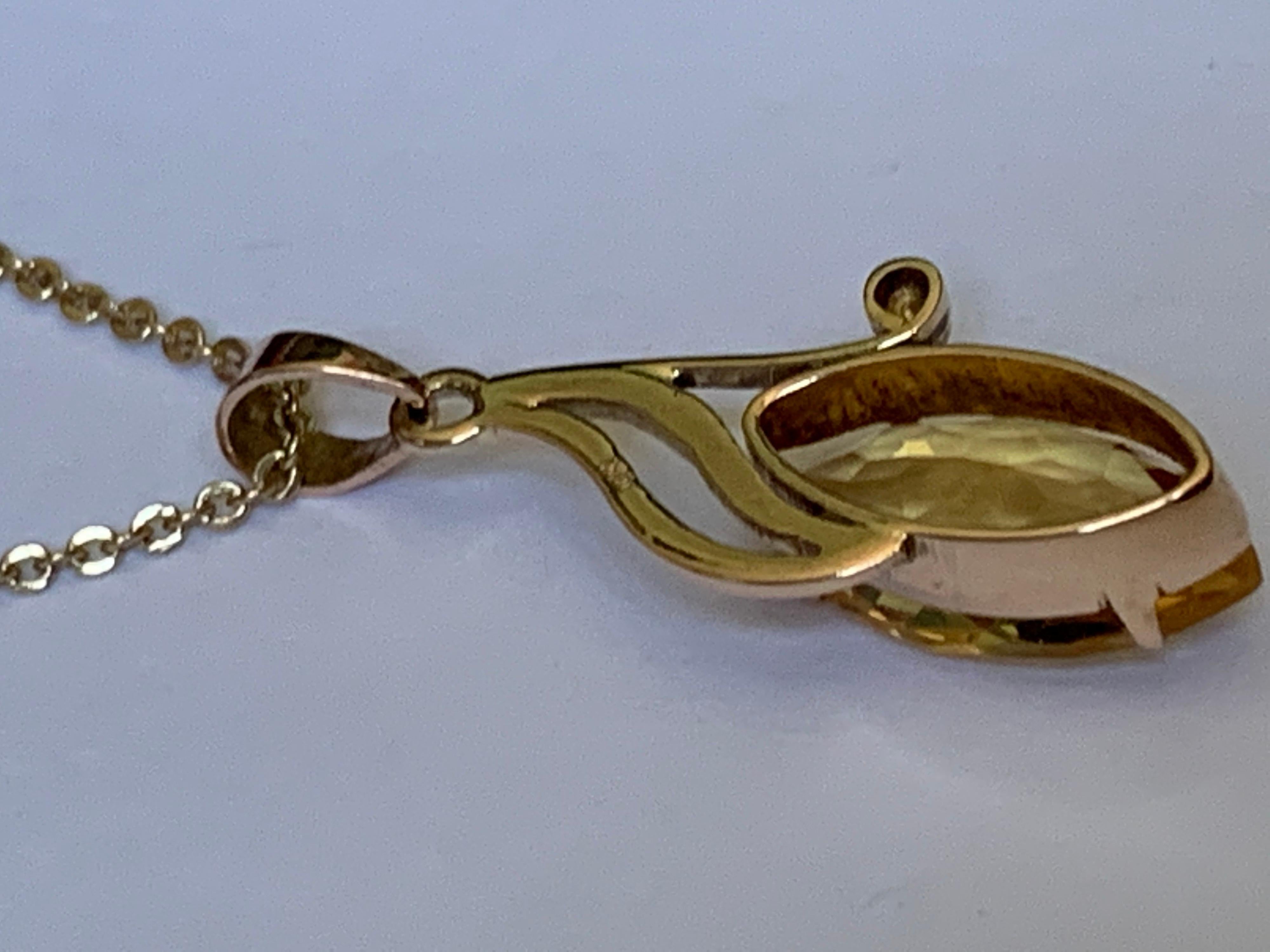 Natural Marquise Citrine Pendant with Chain 14 Karat Gold In New Condition For Sale In Trumbull, CT