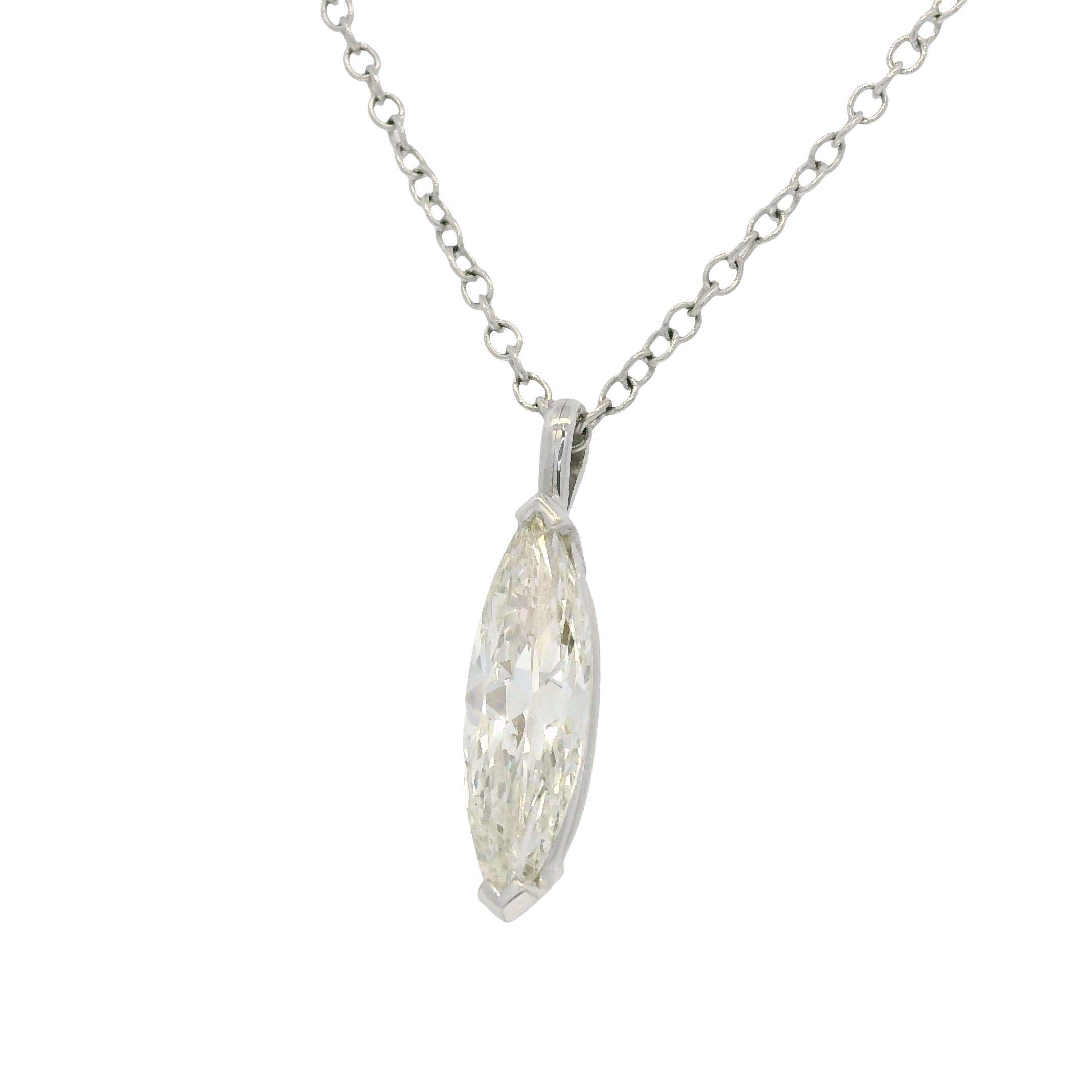 Natürlicher Diamant im Marquiseschliff 14-Karat-Halskette Vorrätig Damen im Angebot