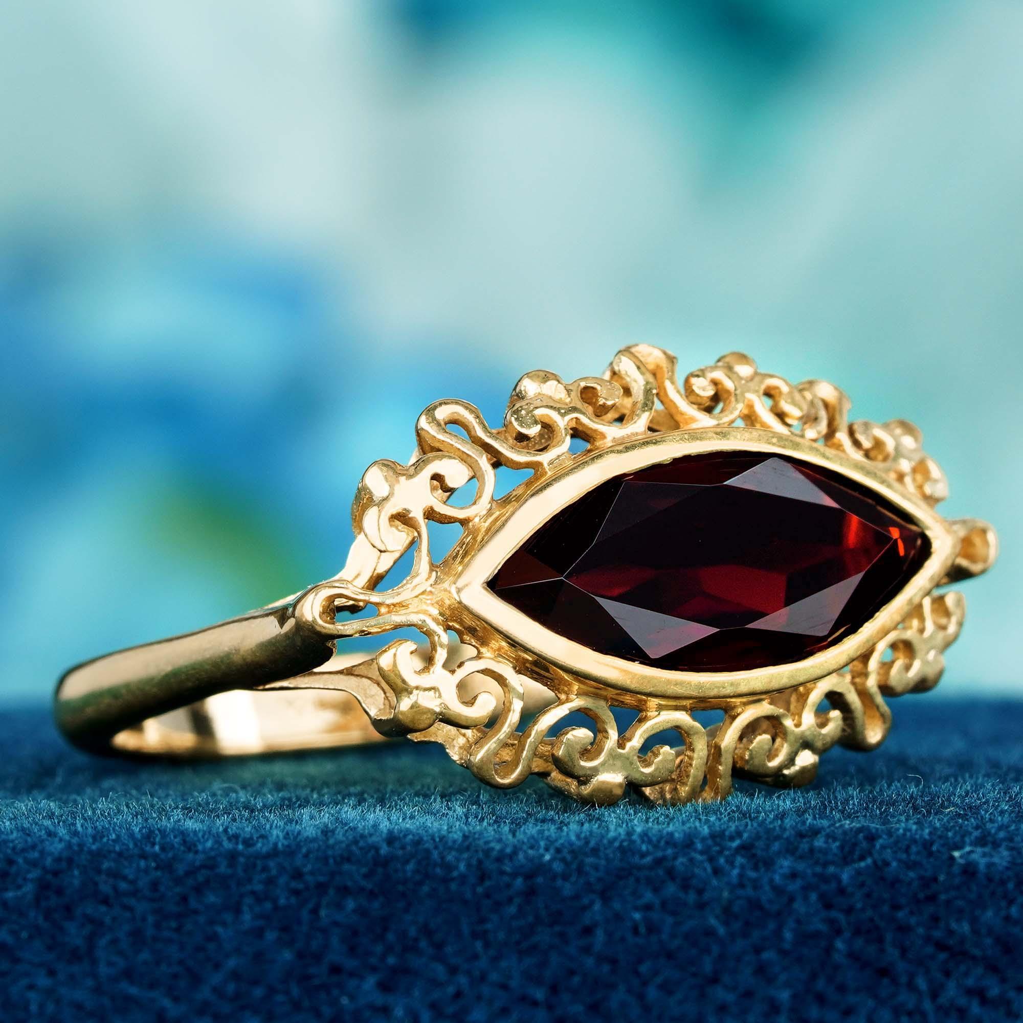 For Sale:  Natural Marquise Garnet Vintage Style Eye Ring in Solid 9K Yellow Gold 3