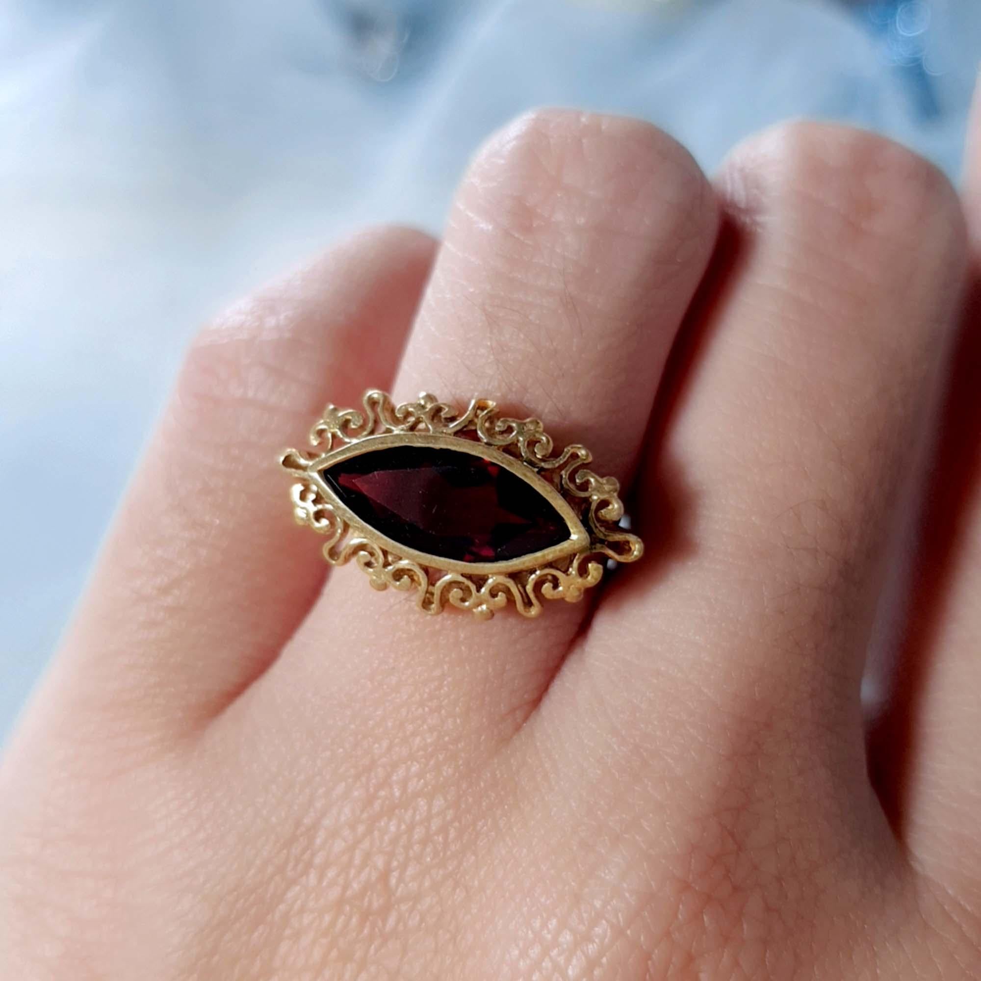 For Sale:  Natural Marquise Garnet Vintage Style Eye Ring in Solid 9K Yellow Gold 8