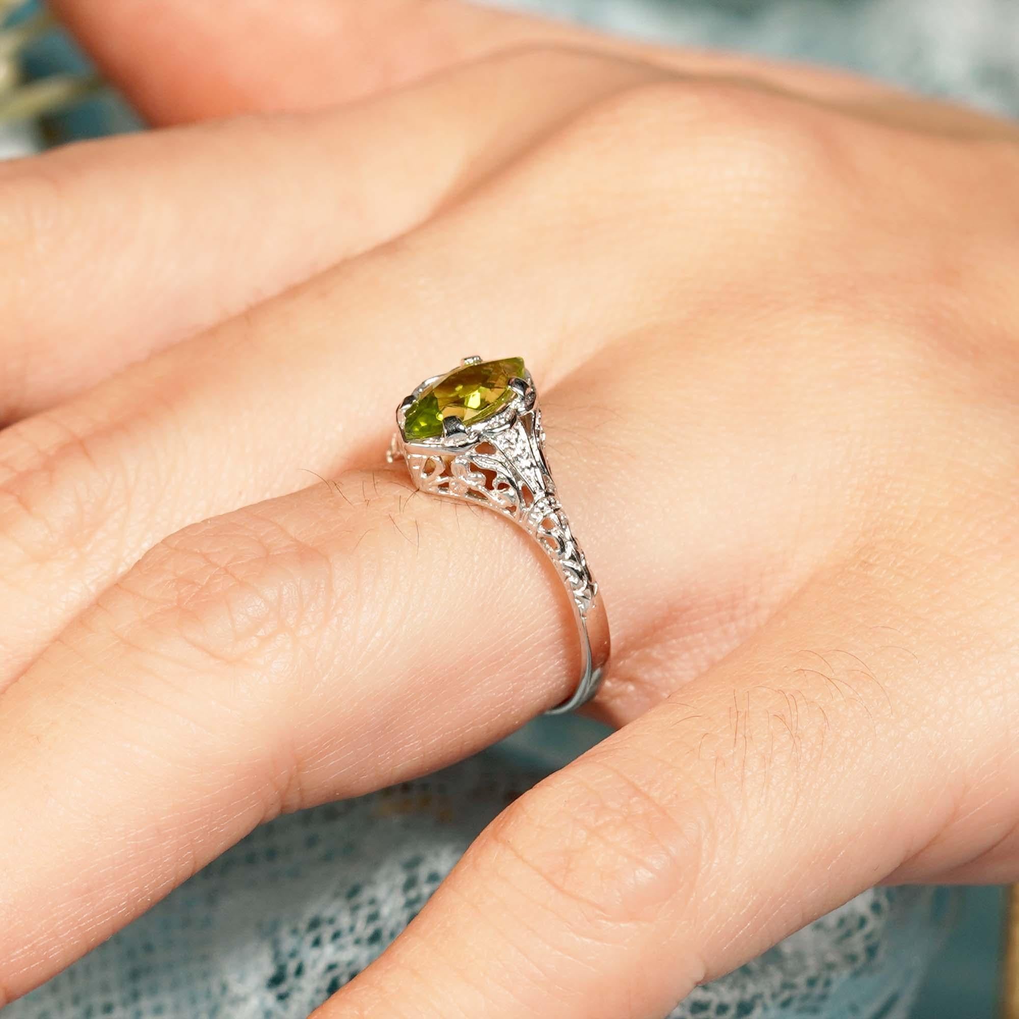 For Sale:  Natural Marquise Peridot Vintage Style Filigree Ring in Solid 9K White Gold 10