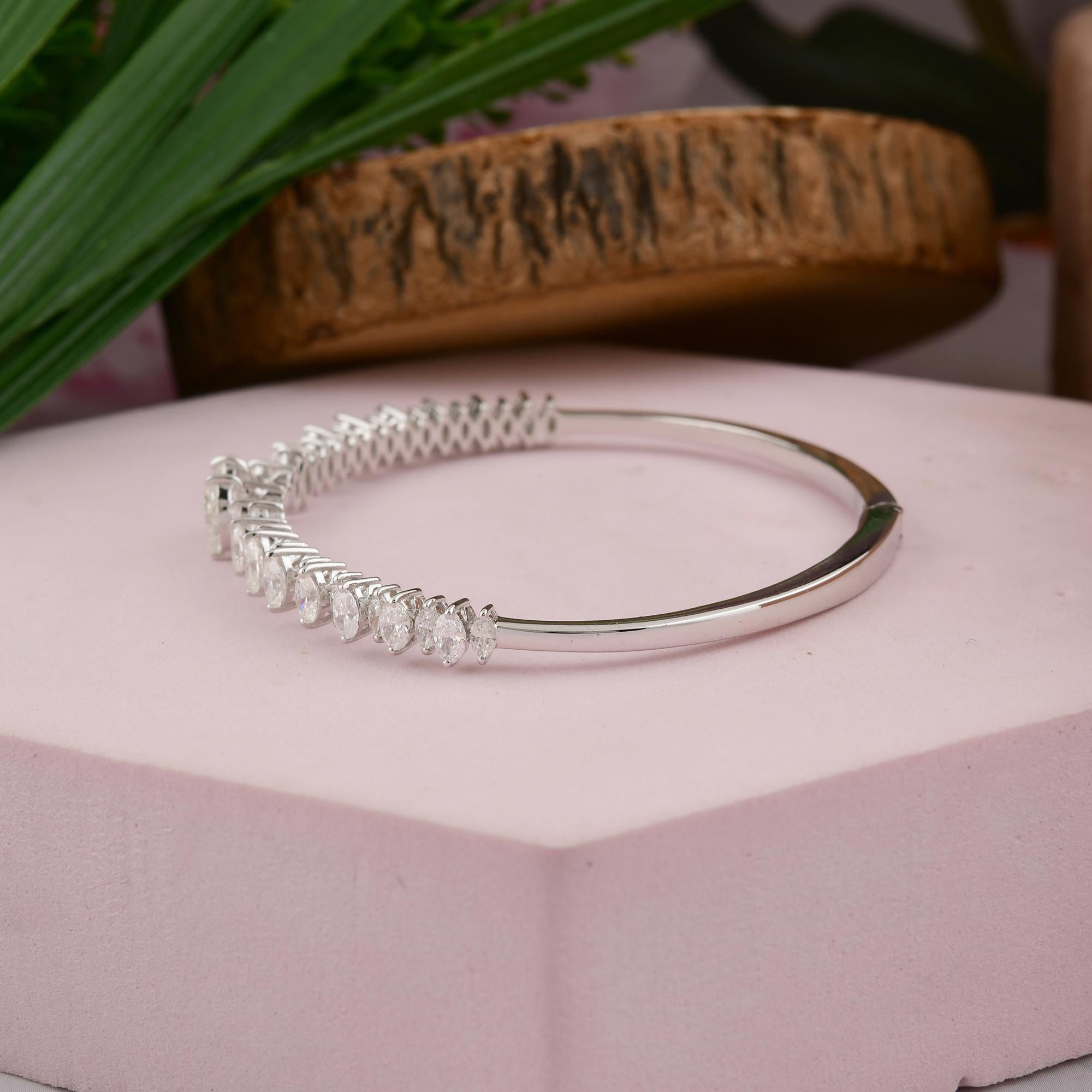 Nature Marquise Round Diamond 18k White Gold Engagement Cuff Bangle Bracelet en vente 4
