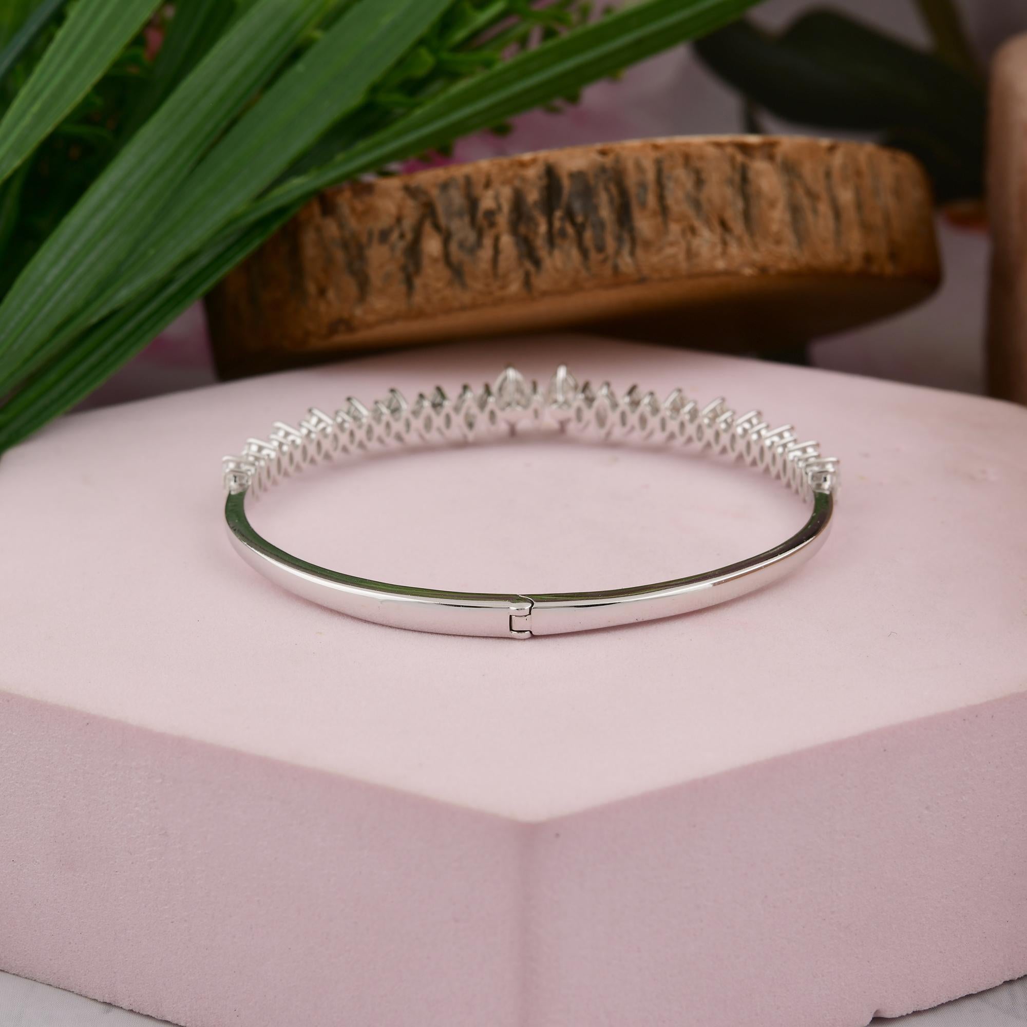 Nature Marquise Round Diamond 18k White Gold Engagement Cuff Bangle Bracelet en vente 2