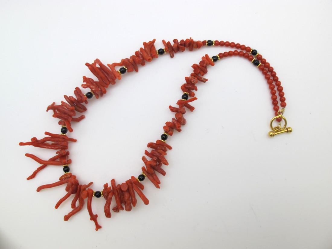 Artisan 18-Inch Natural Mediterranean Red Coral Branch & Onyx Bead Necklace w/ 22k Gold