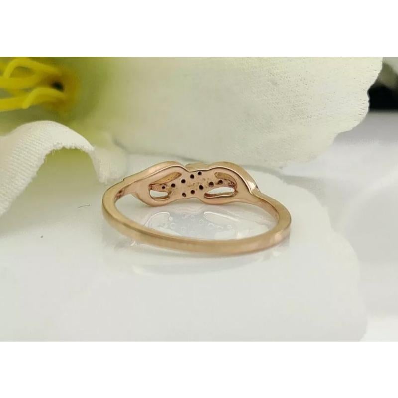 Round Cut Natural Minimalist Diamond Leaf Band Ring in 14k Solid Gold For Sale