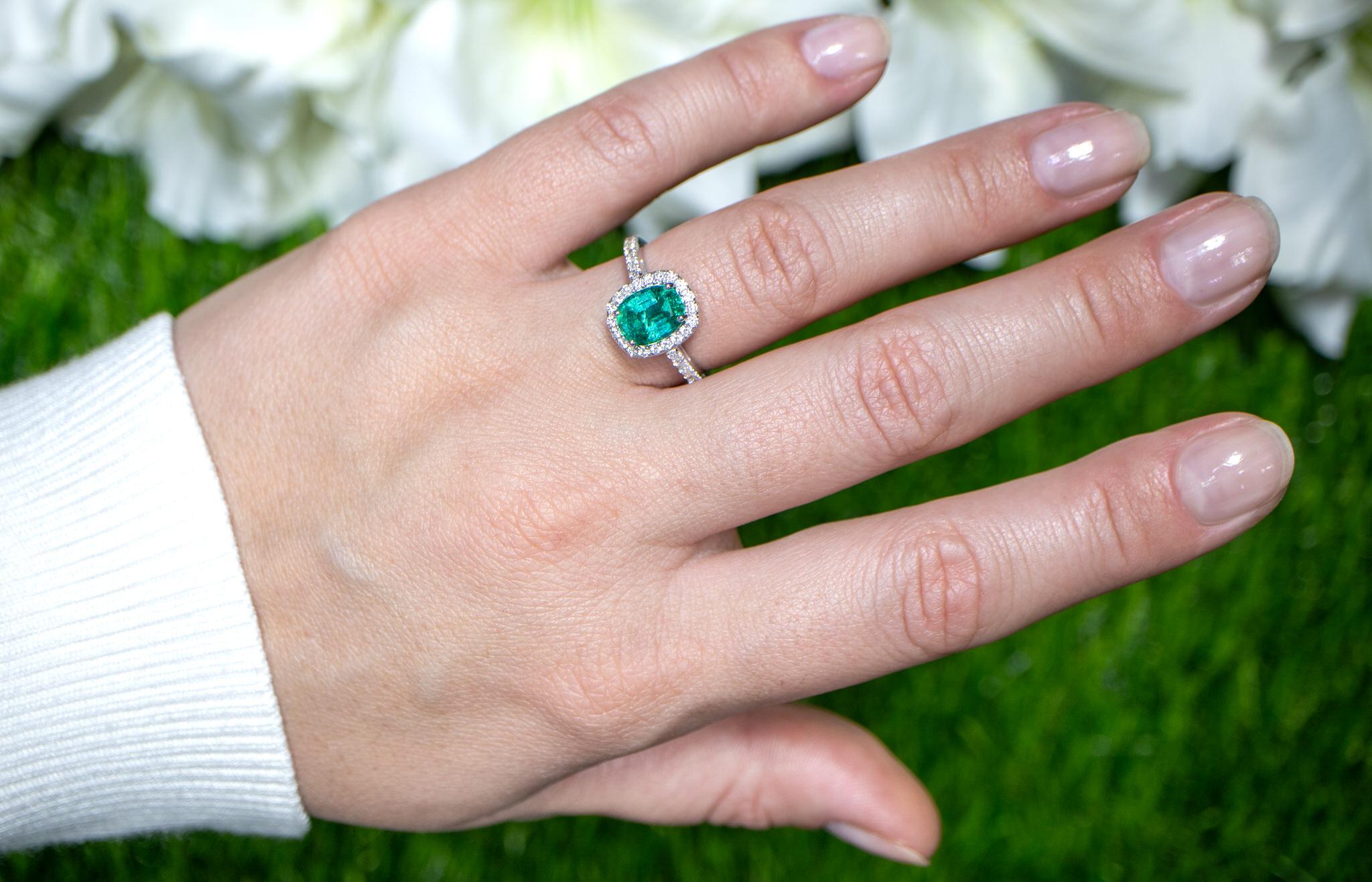 Contemporary Natural Mint Emerald Ring With Diamond Halo Setting 2.26 Carats 18K Gold For Sale