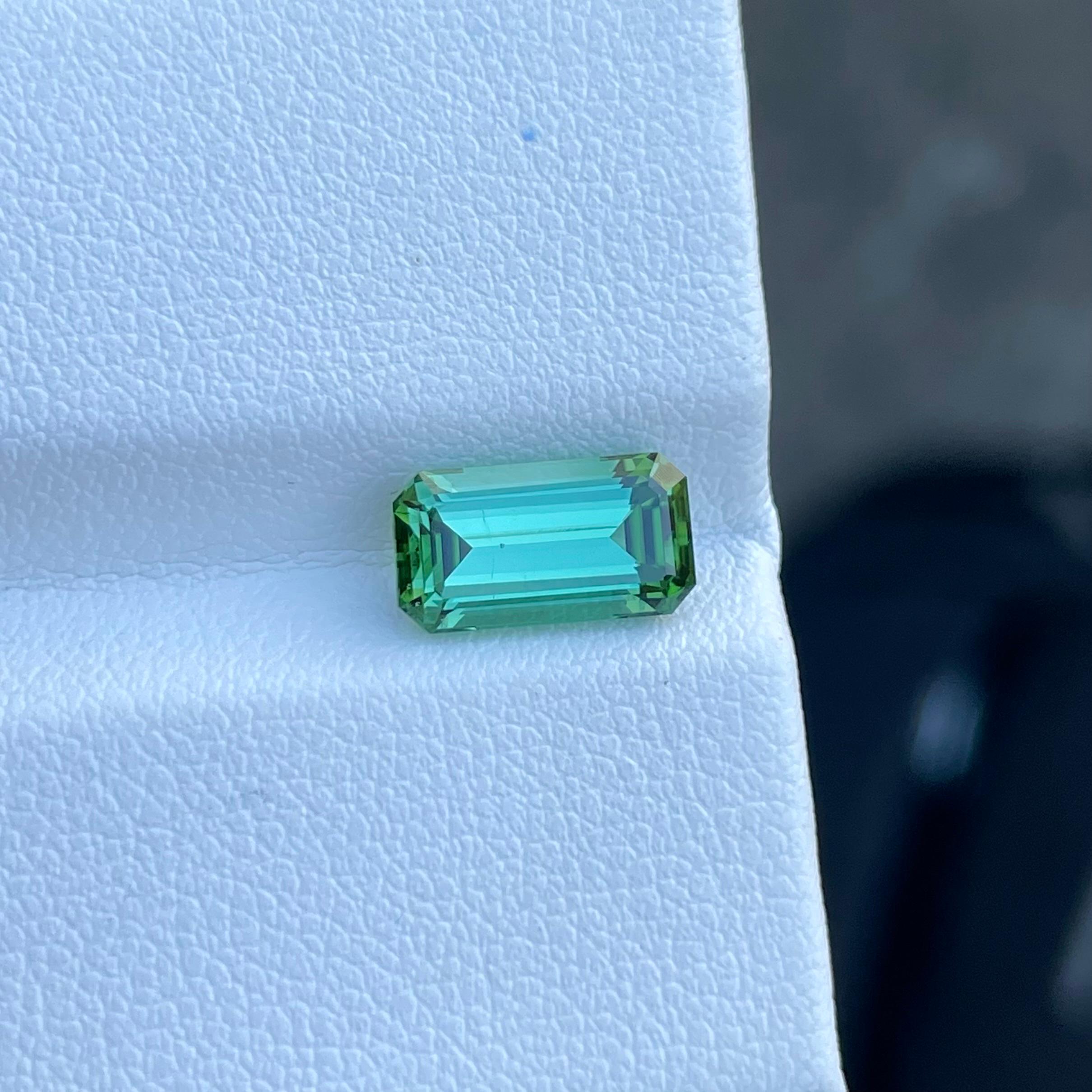 Women's or Men's Natural Mint Green Loose Tourmaline 2.60 carats Emerald Cut Afghan Gemstone For Sale