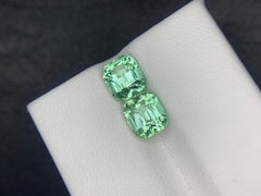 Coppia di tormaline naturali verde menta da 2,75 carati