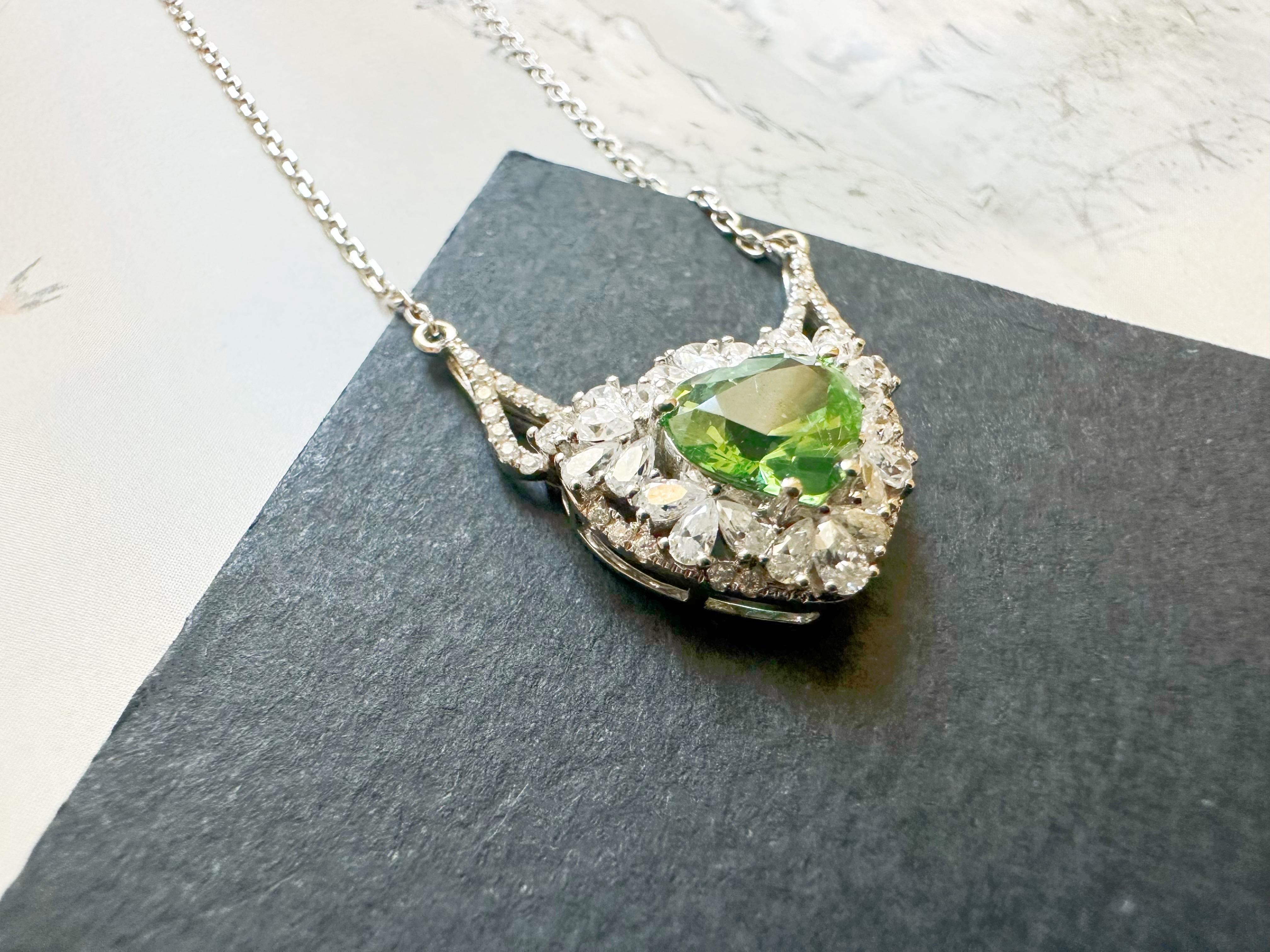 Natural Mint Green Tsavorite Necklace set in 18K White Gold with Moissanites For Sale 3