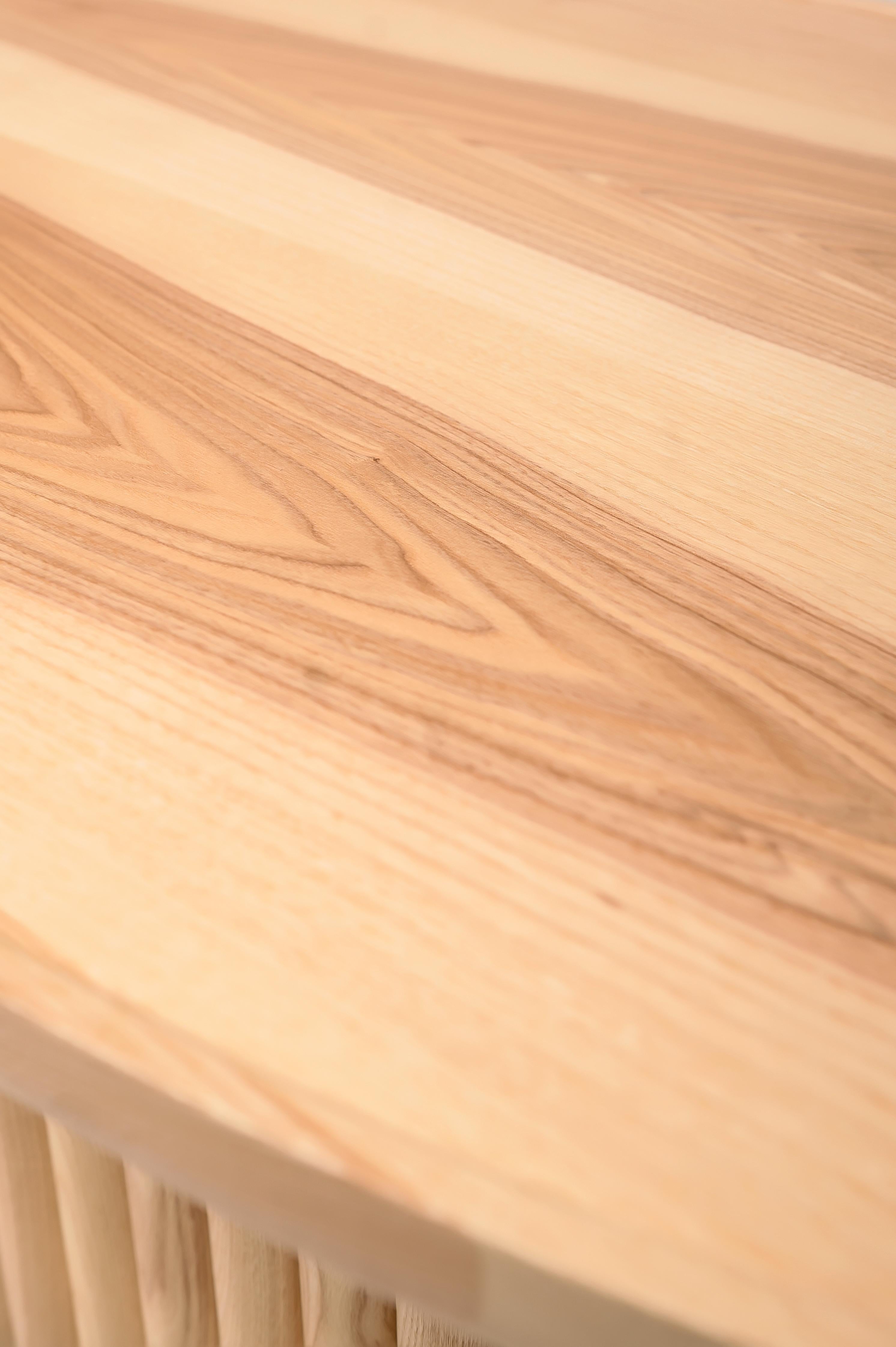 Tavolino moderno in legno massiccio di frassino Nature in vendita 6