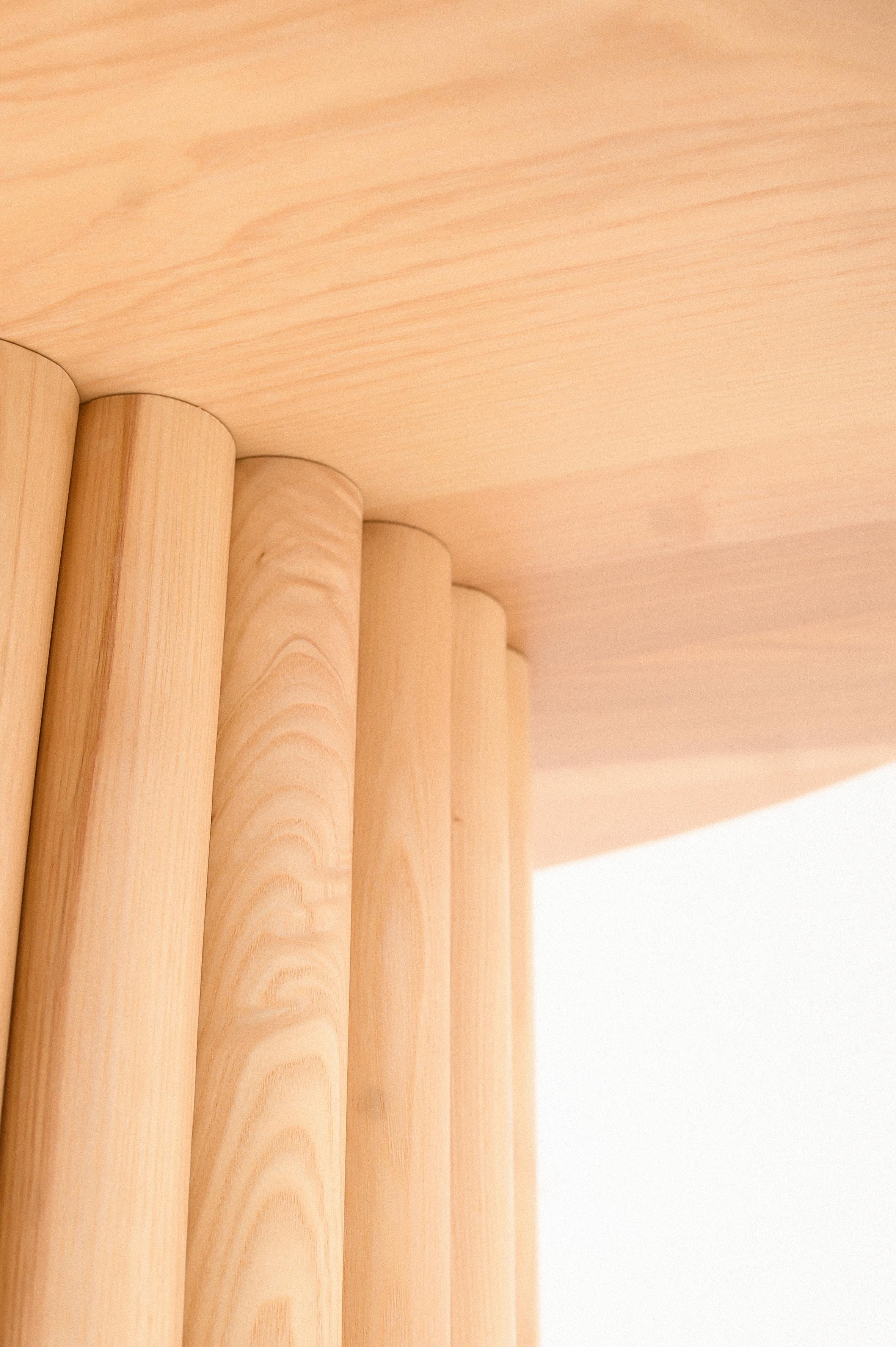 Tavolino moderno in legno massiccio di frassino Nature in vendita 7