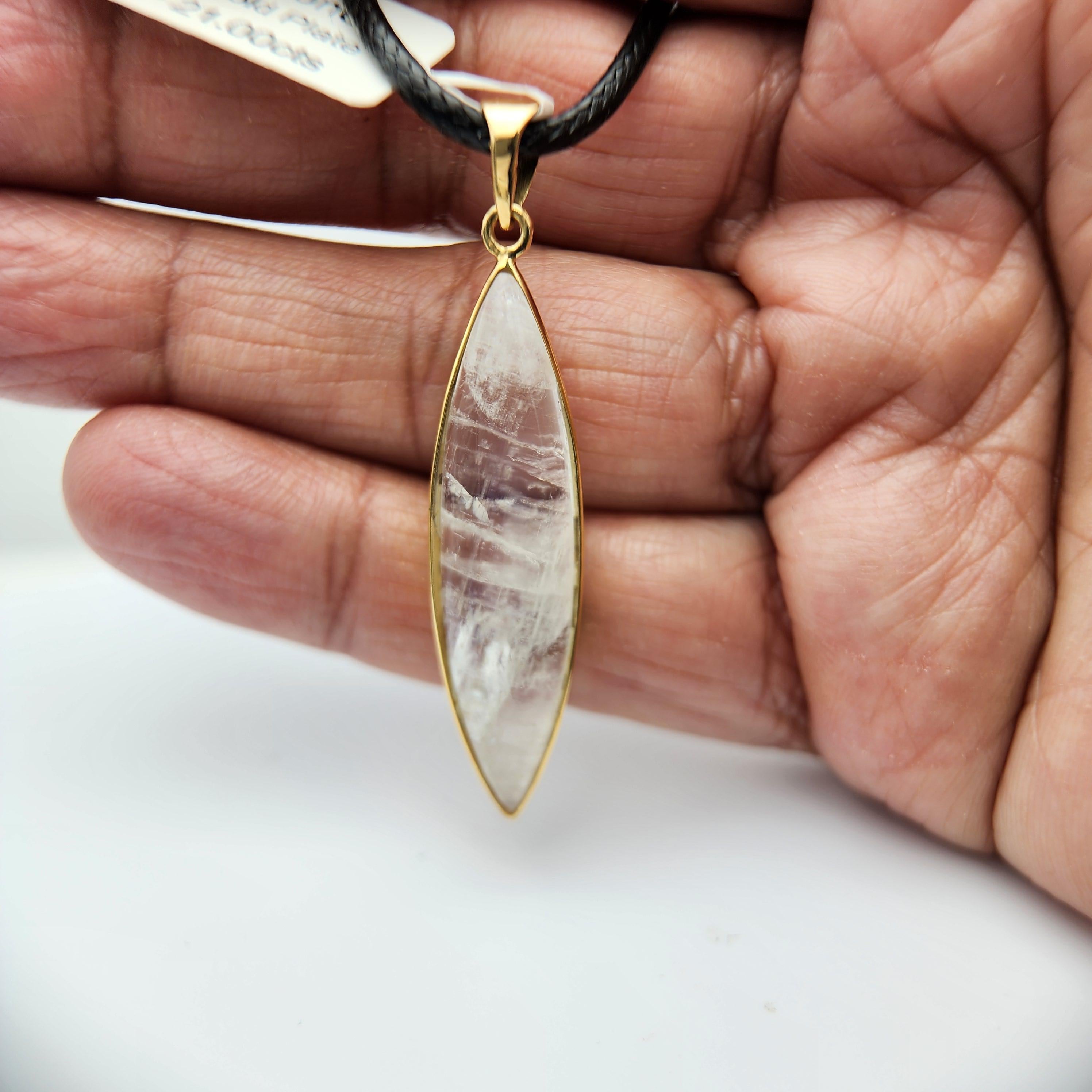 Ciondolo di pietra lunare naturale placcato in argento sterling  con oro giallo in vendita 4