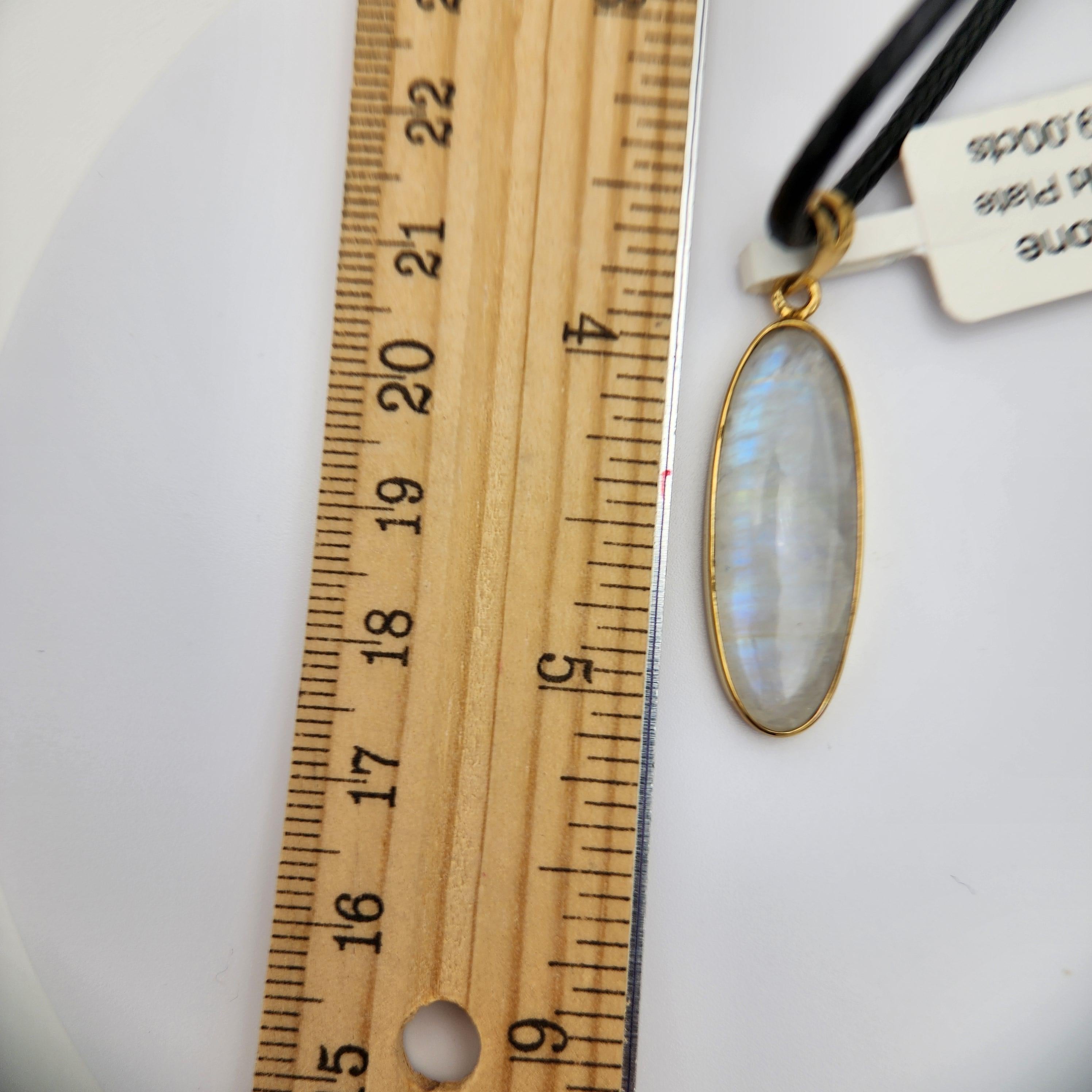 Ciondolo di pietra lunare naturale placcato in argento sterling  con oro giallo in vendita 7