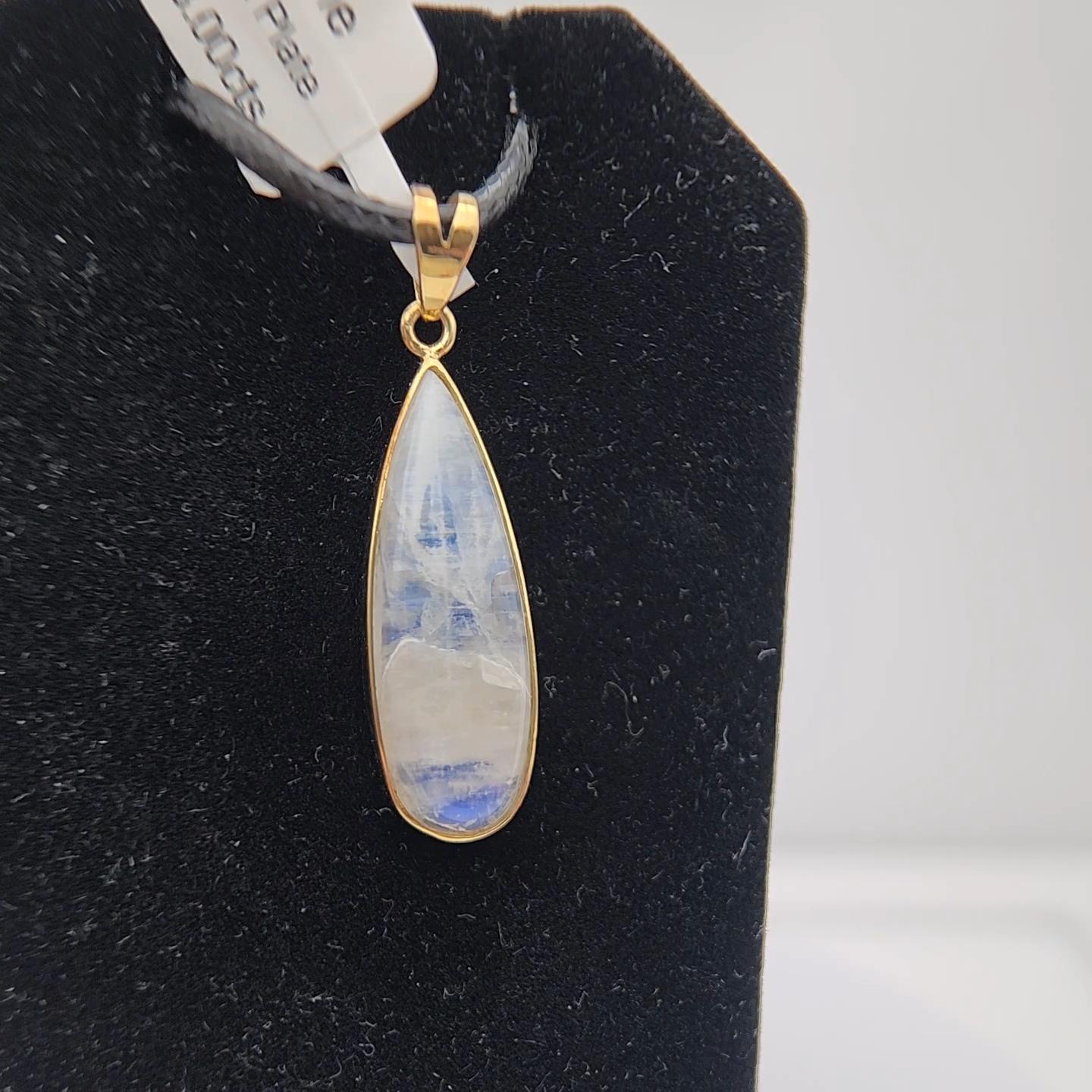 Ciondolo di pietra lunare naturale placcato in argento sterling  con oro giallo in vendita 8