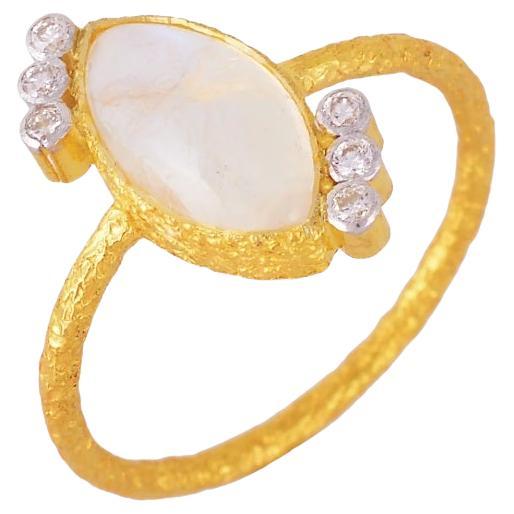 Natural Moonstone & Diamond Ring 18K gold For Sale