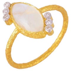Natural Moonstone & Diamond Ring 18K gold