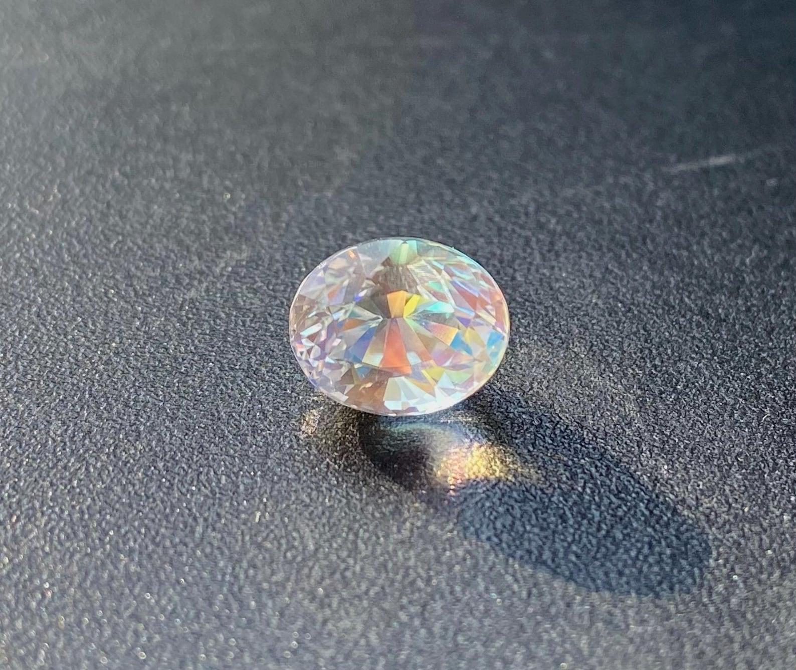 Pierre de lune naturelle non sertie 3.25 carats, taille ovale, certificat ! en vente 2