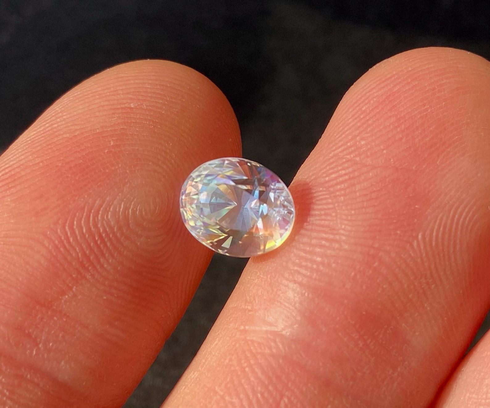 Pierre de lune naturelle non sertie 3.25 carats, taille ovale, certificat ! en vente 3