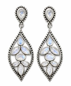Orecchini a goccia in argento sterling con pietra di luna naturale