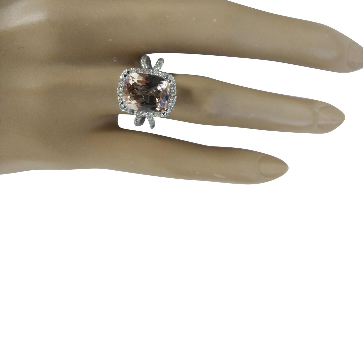 4.93 Carat Natural Morganite 14 Karat Solid White Gold Diamond Ring
Estampillé : 14K 
Poids total de l'anneau : 5,7 grammes 
Poids de la Morganite : 4.23 Carat (11.00x9.00 Millimètres)  
Poids du diamant : 0,70 carat (couleur F-G, pureté