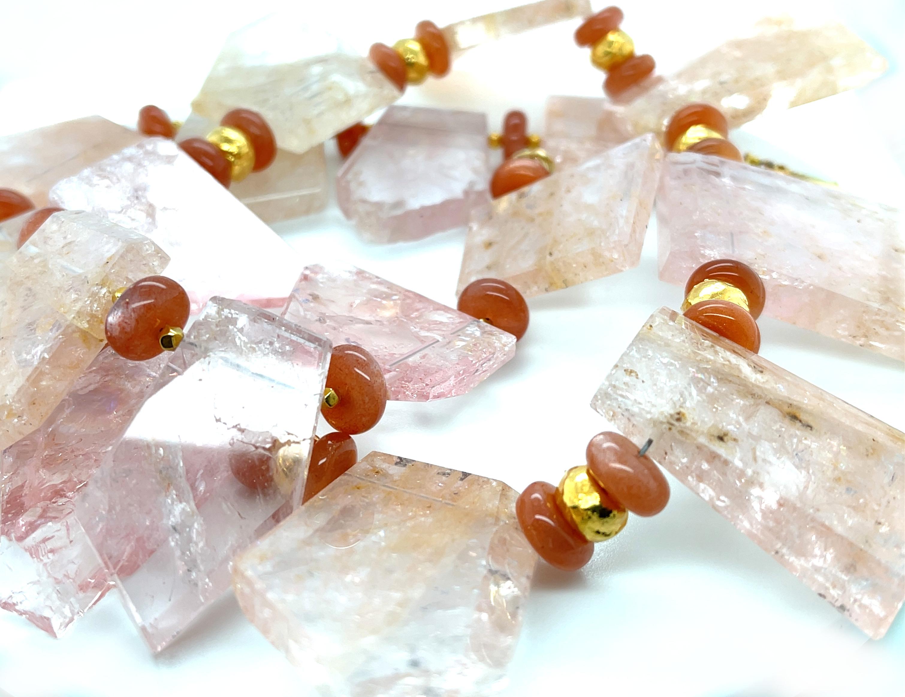 Natural Morganite Tile Bead Necklace with Persimmon Moonstones and Yellow Gold In New Condition For Sale In Los Angeles, CA