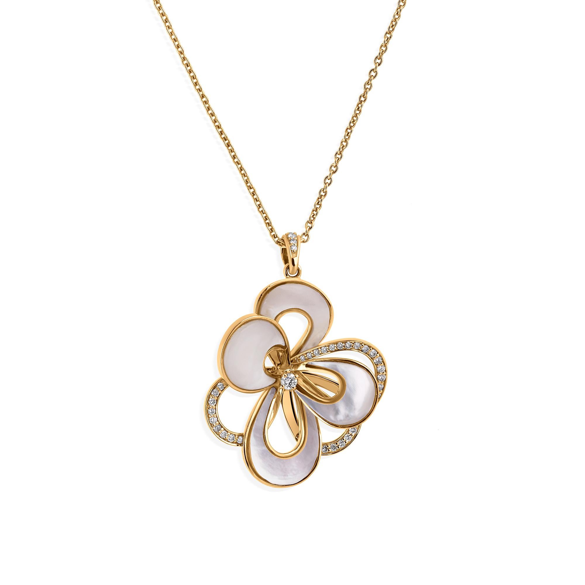 Taglio misto Collana con ciondolo floreale di diamanti Mother Nature in oro giallo 18 carati in vendita