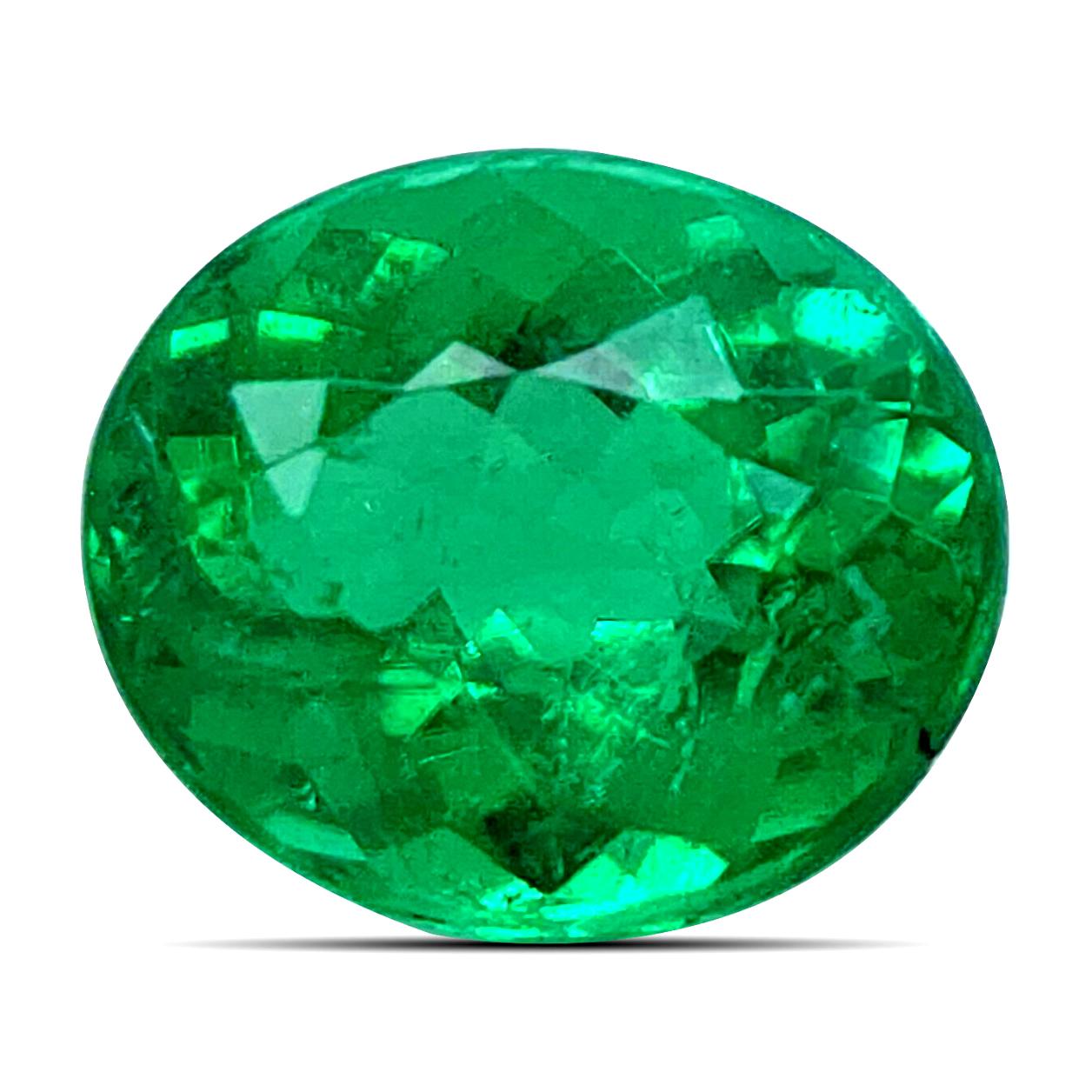 Découvrez l'attrait de cette tourmaline Paraiba naturelle du Mozambique, d'un poids de 1,32 carat, d'une teinte verte vive et d'une taille portugaise unique. Accompagnée d'un rapport GIA, cette pierre précieuse se distingue par sa brillance, sa