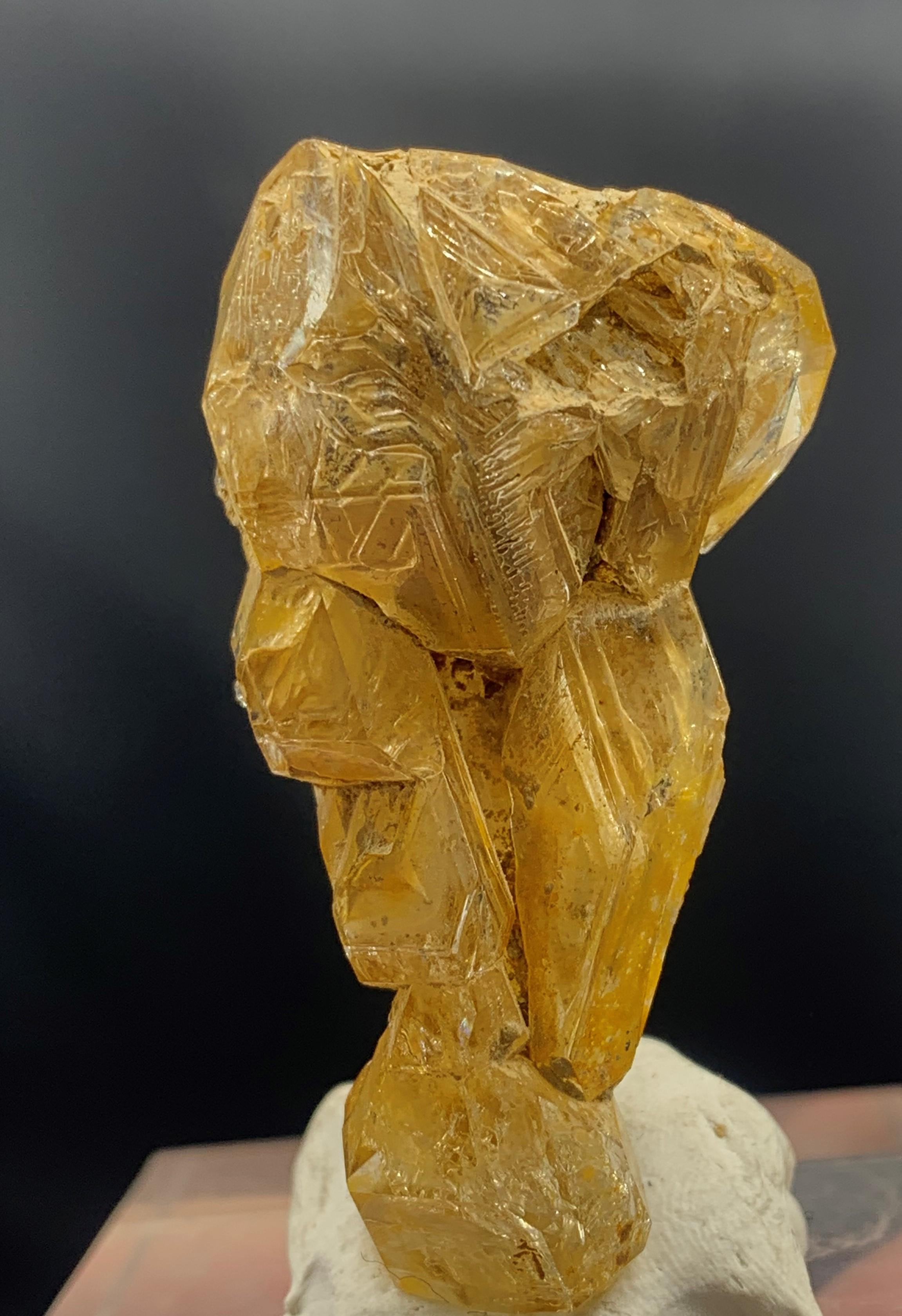 Zepter-Quarz-Exemplar aus Balochistan mit natürlichem Muddy- Skelett im Zustand „Gut“ im Angebot in Peshawar, PK