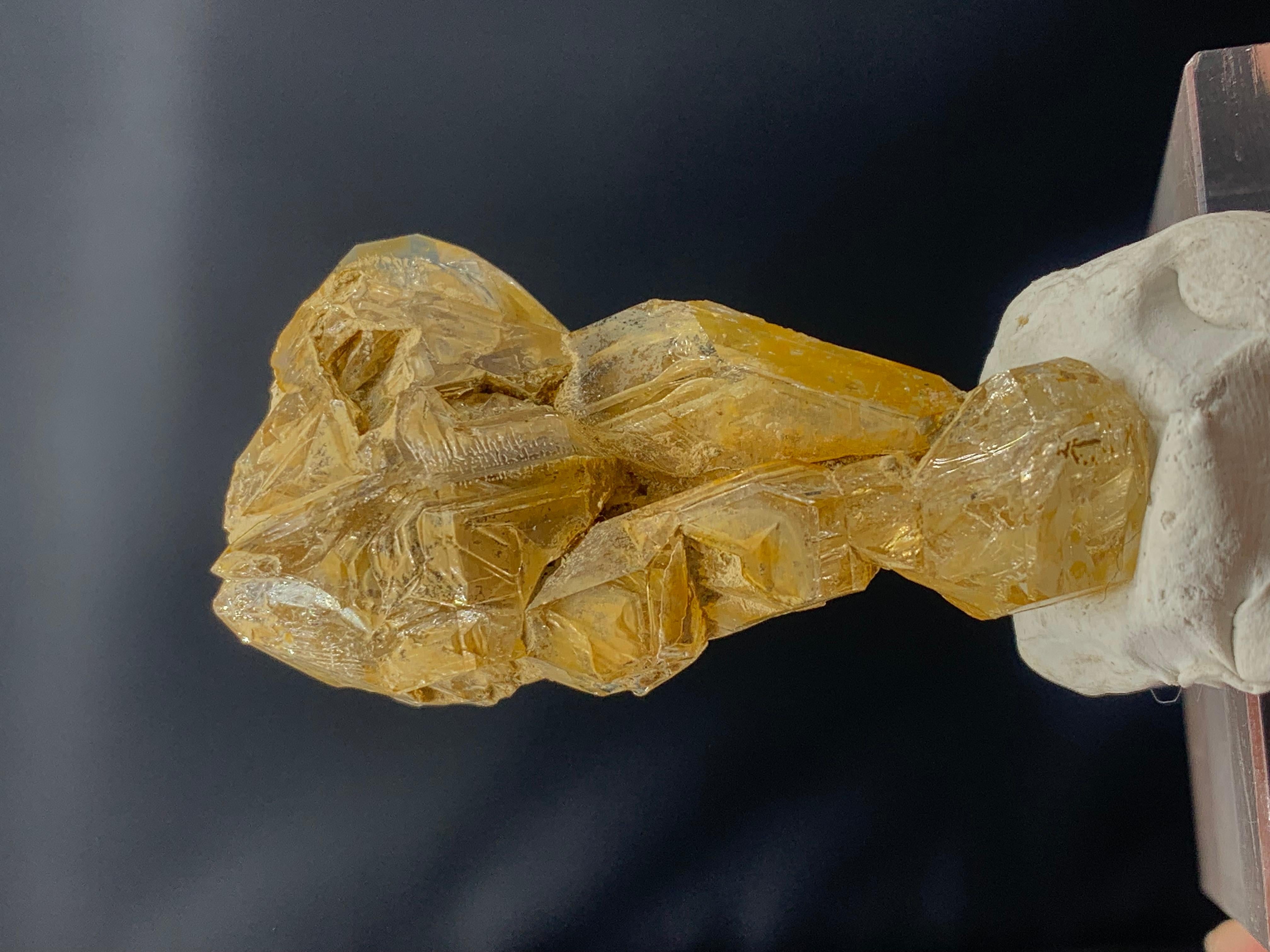 Zepter-Quarz-Exemplar aus Balochistan mit natürlichem Muddy- Skelett (Kristall) im Angebot