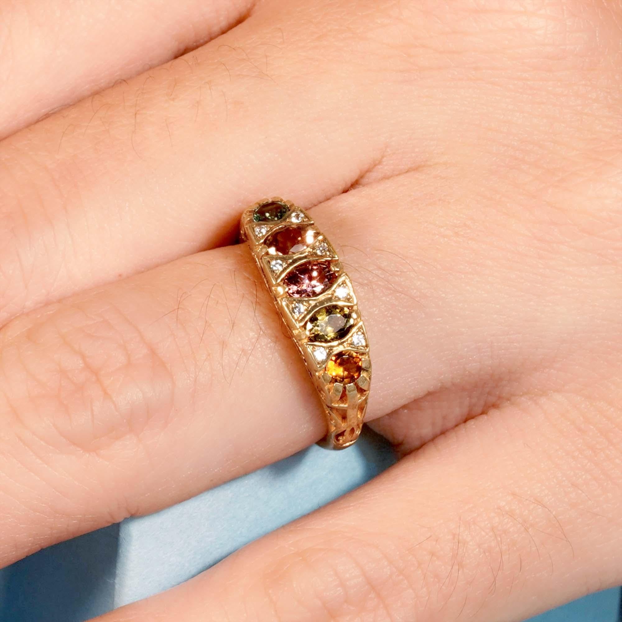 Im Angebot: Halb-Eternity-Ring aus massivem 9K Gelbgold mit natürlichem, mehrfarbigem Turmalin () 12