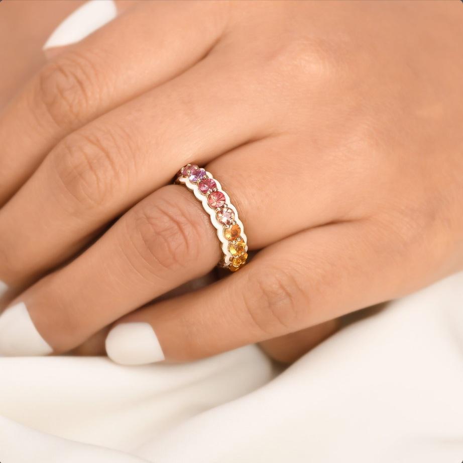 Natürlicher mehrfarbiger Saphir  Ring mit Smaragdschliff aus 14k Gold im Angebot 3