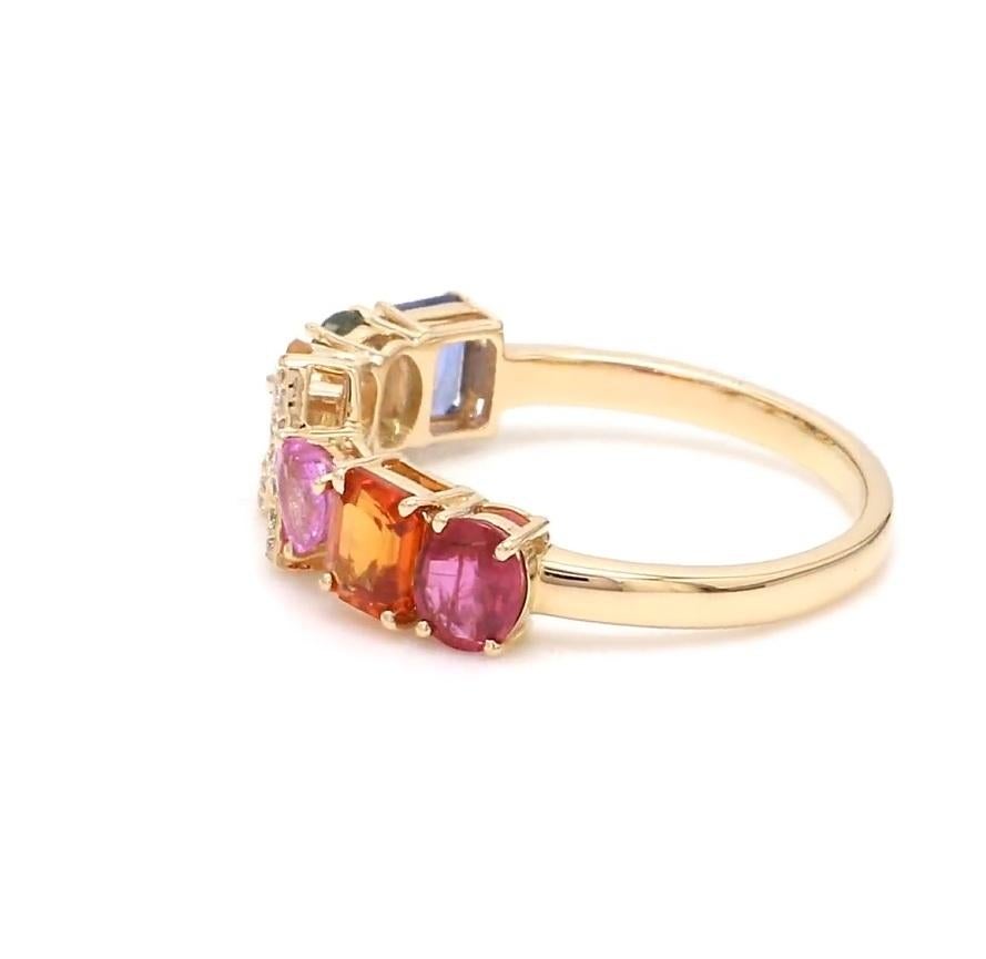 Donna Anello con zaffiro naturale multicolore in oro 14k in vendita