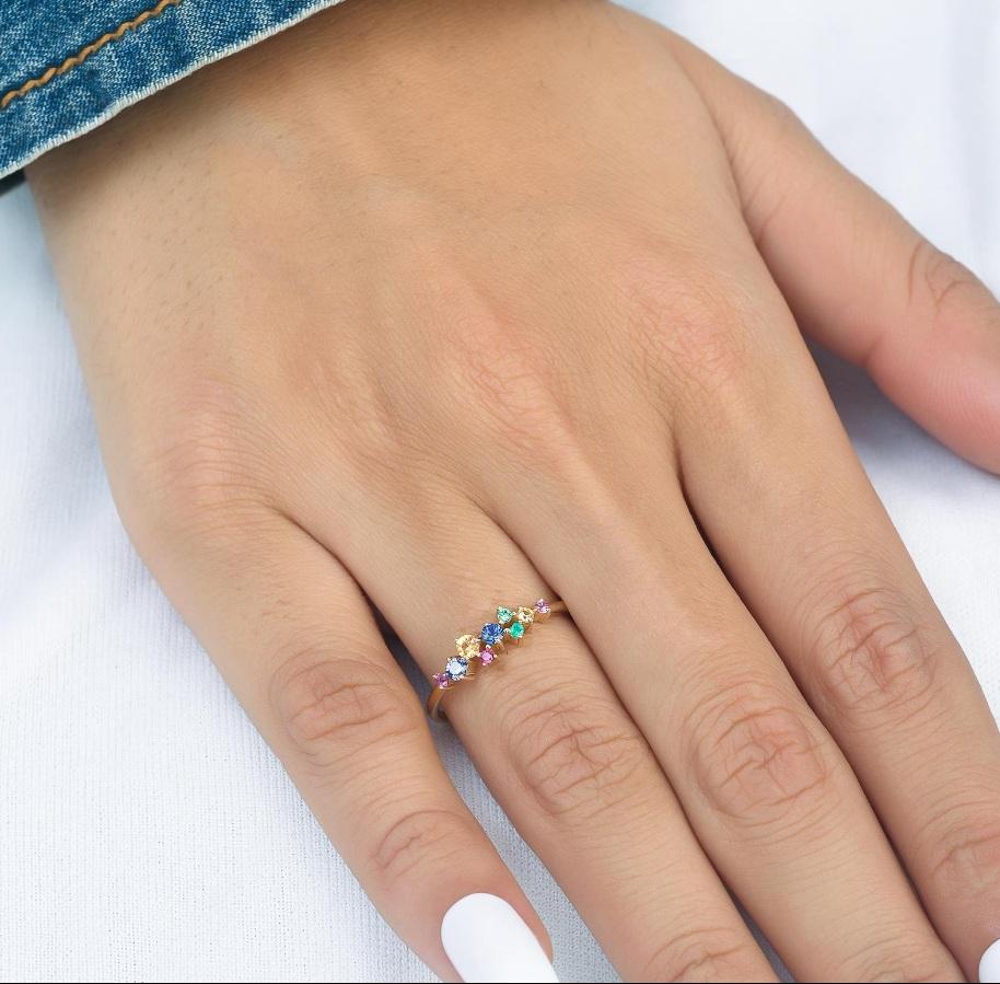 Bague saphir naturel multicolore en or 14 carats en vente 1