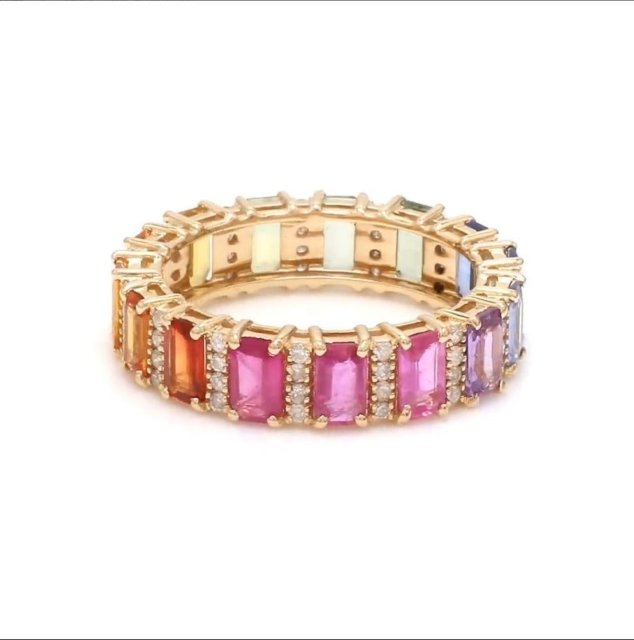 Bague saphir naturel multicolore en or 14 carats en vente 3