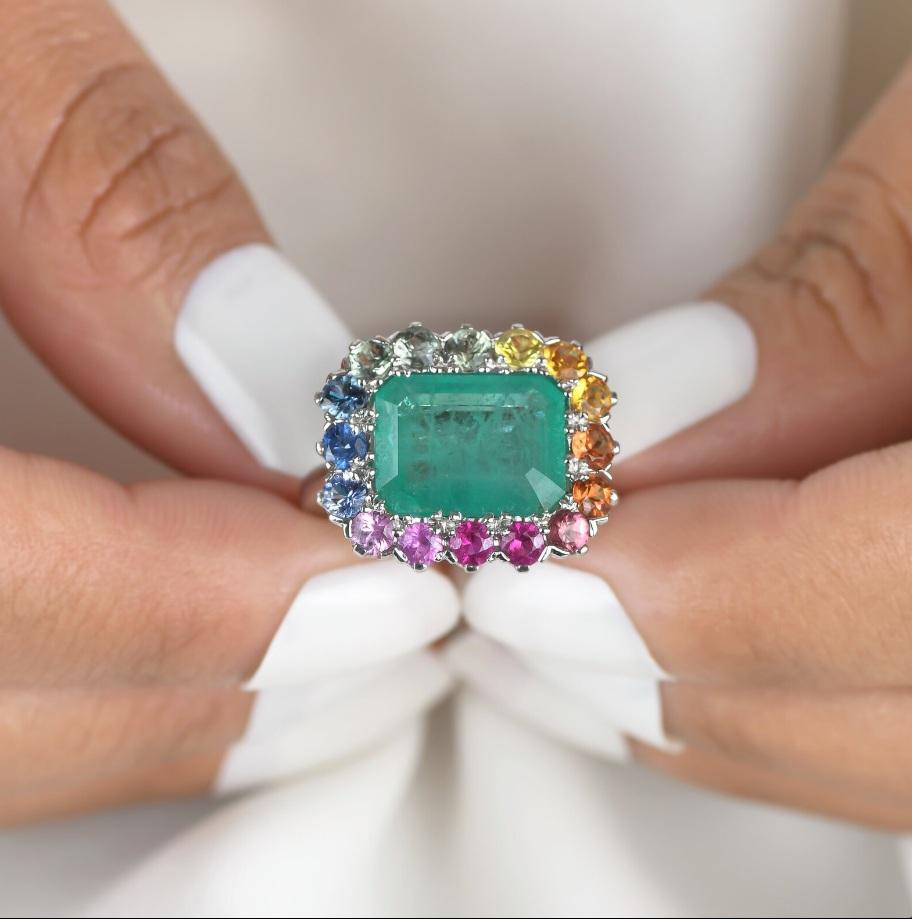 Taille Asscher Bague saphir naturel multicolore en or 18 carats en vente
