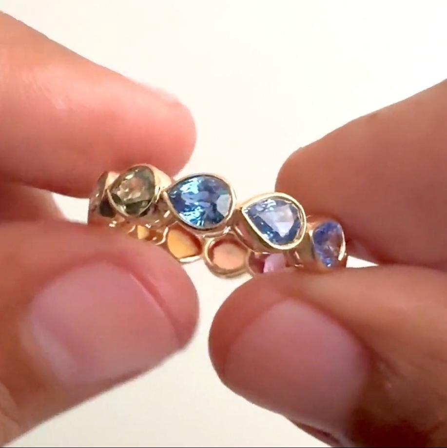 Bague saphir naturel multicolore en or 18 carats Neuf - En vente à jaipur, IN