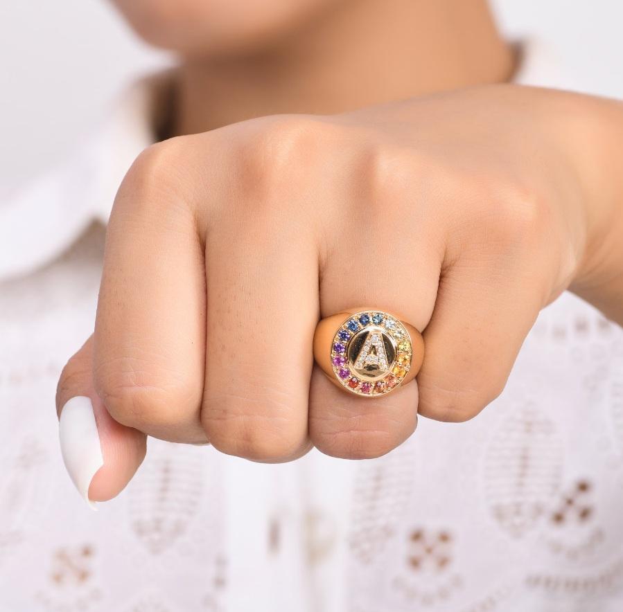 Natural multi colour sapphire ring in 18k gold In condizioni Nuovo in vendita a jaipur, IN