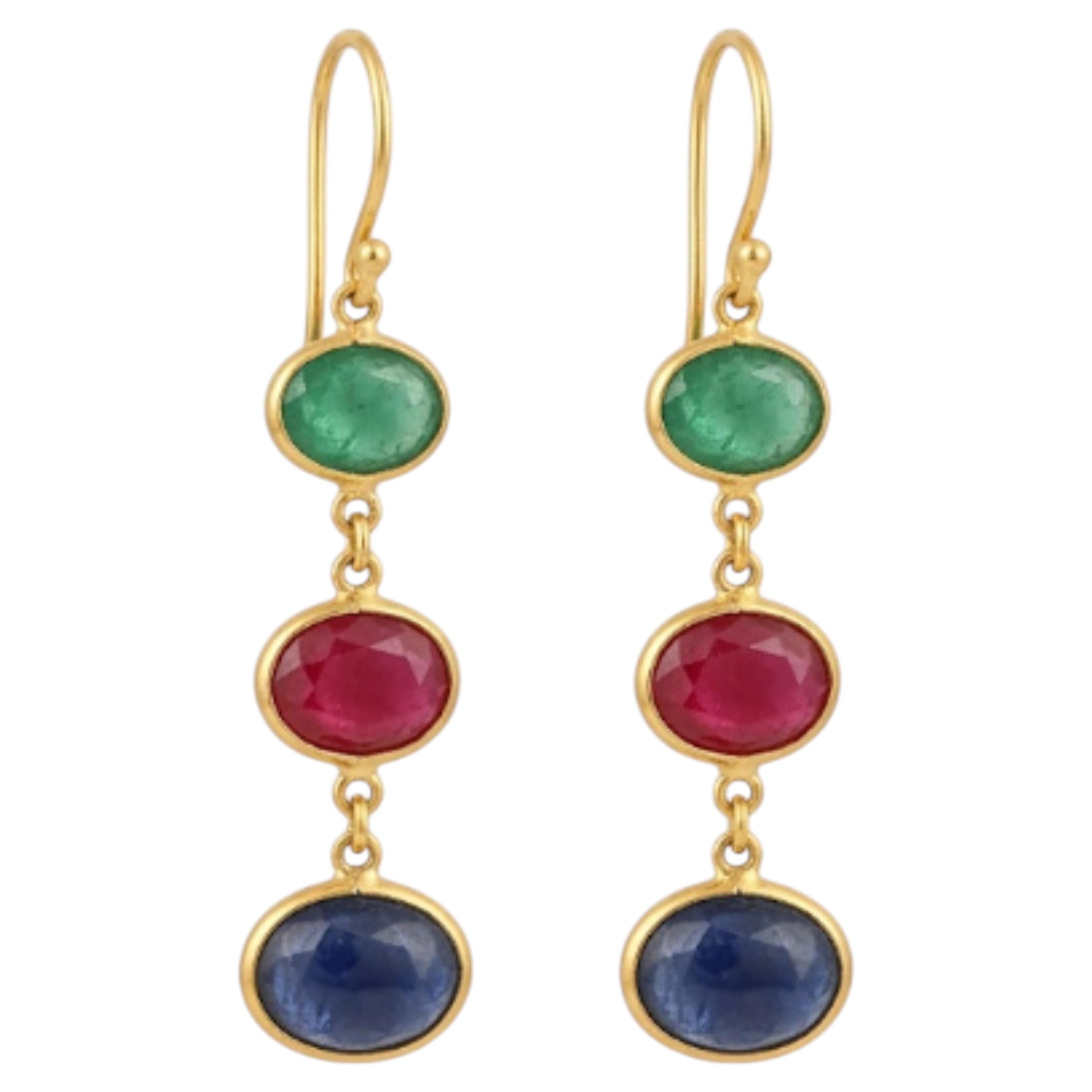 18K Yellow Gold Multi-Sapphire Stud Earrings, 15.60 Carats, New For Sale