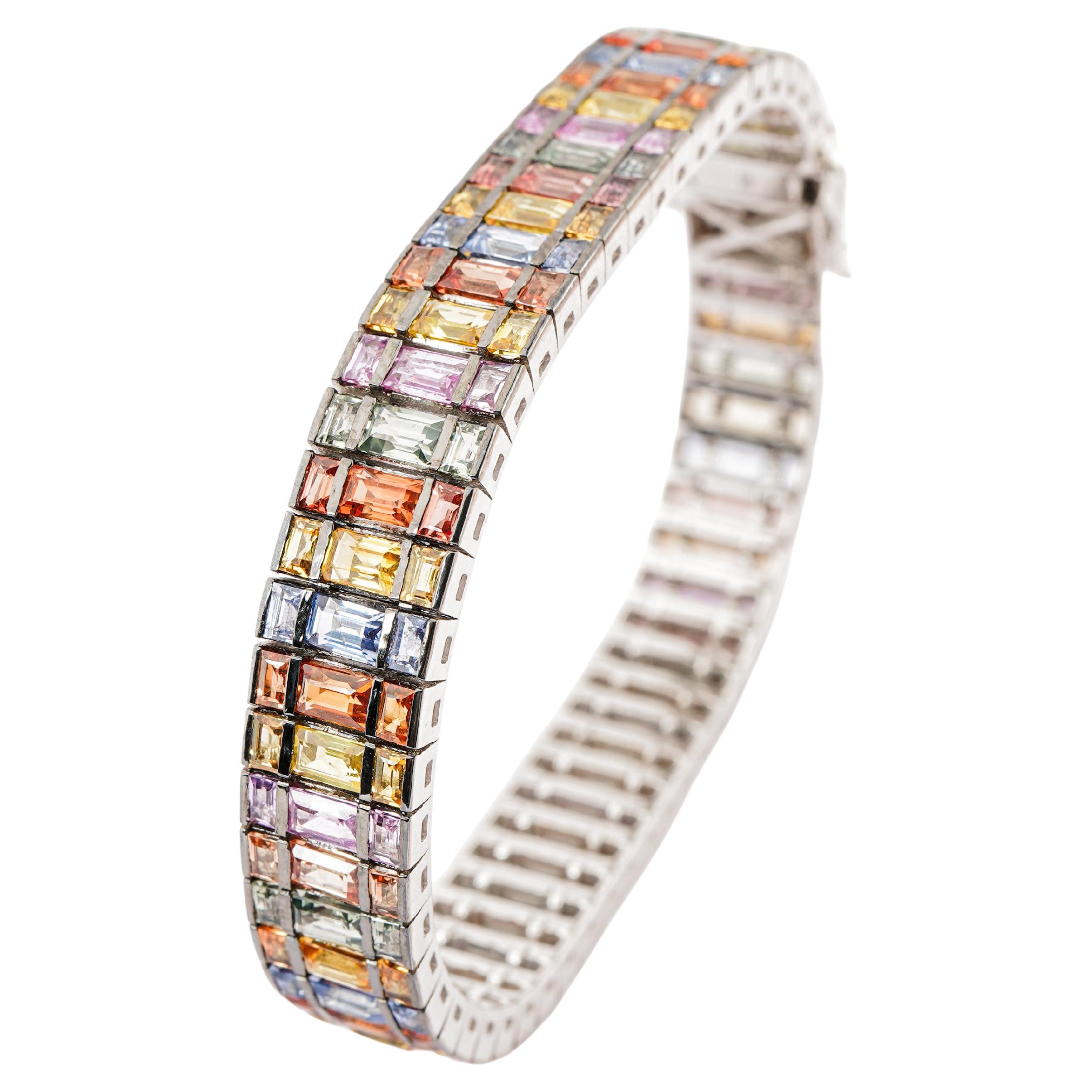 Bracelet en or 18k saphir naturel 24.80cts en vente