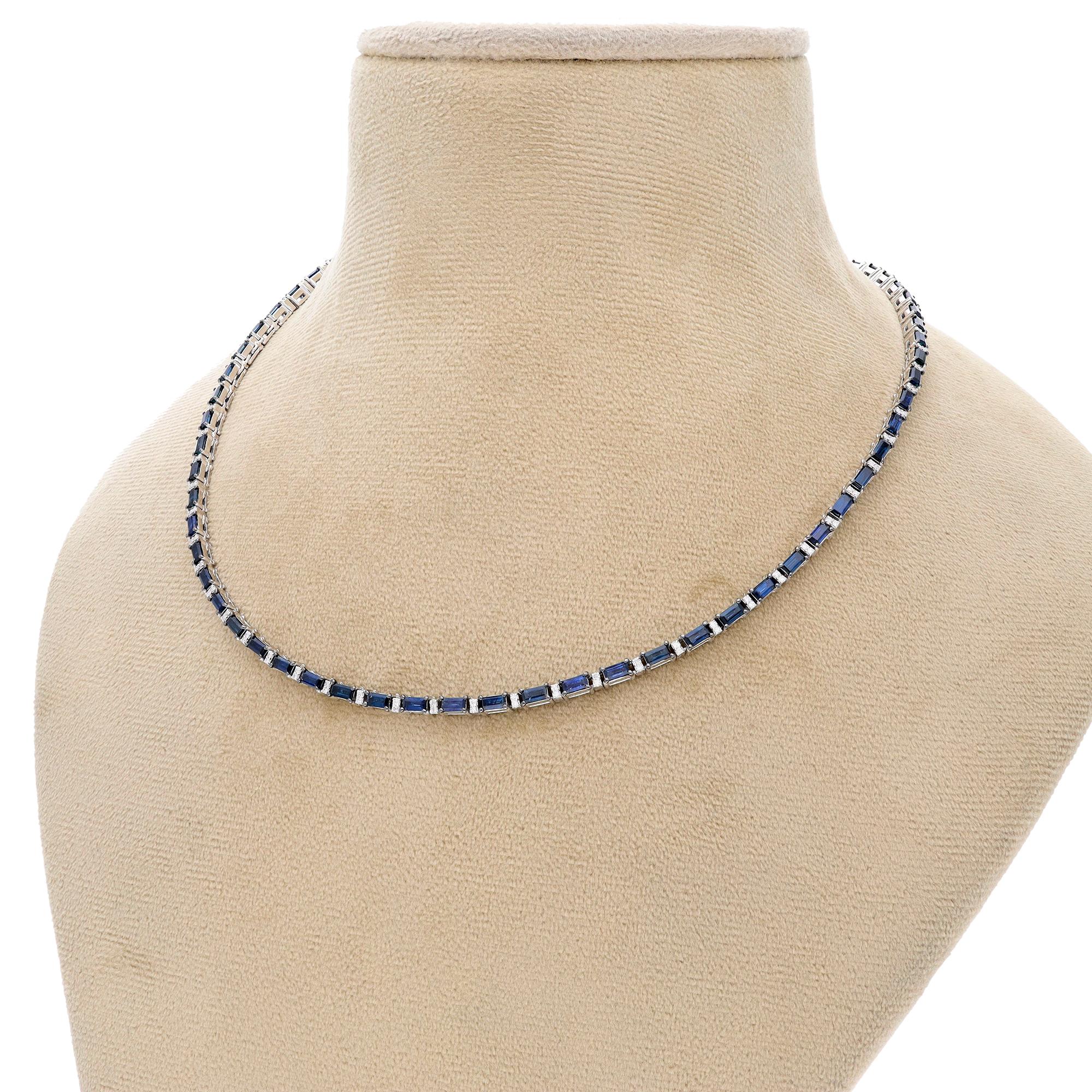 Voici un collier en or 18k composé de saphirs multiples naturels et de diamants. Les saphirs multiples sont de très haute qualité et les diamants de très bonne qualité. La clarté est vsi et la couleur G.


Saphir multiple : 9,70 carats
Diamant :