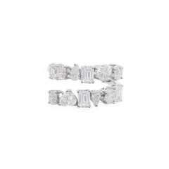 Anillo de compromiso de diamantes naturales multiforme de 2,45 quilates y oro blanco de 14 quilates