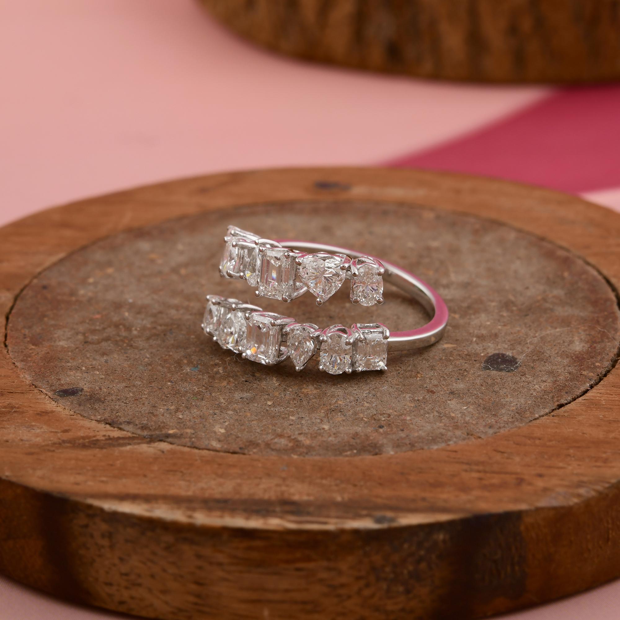 For Sale:  Natural Multi-Shaped 2.45 Carat Diamond Engagement Band Ring 18 Karat White Gold 3