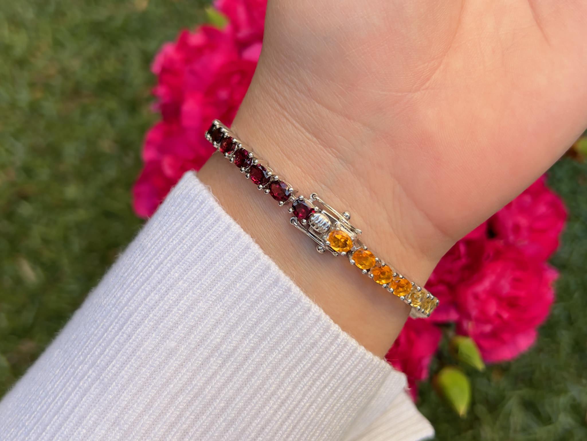 Taglio ovale Bracciale da tennis multi pietra naturale con arcobaleno da 12 carati, A. Silver in vendita