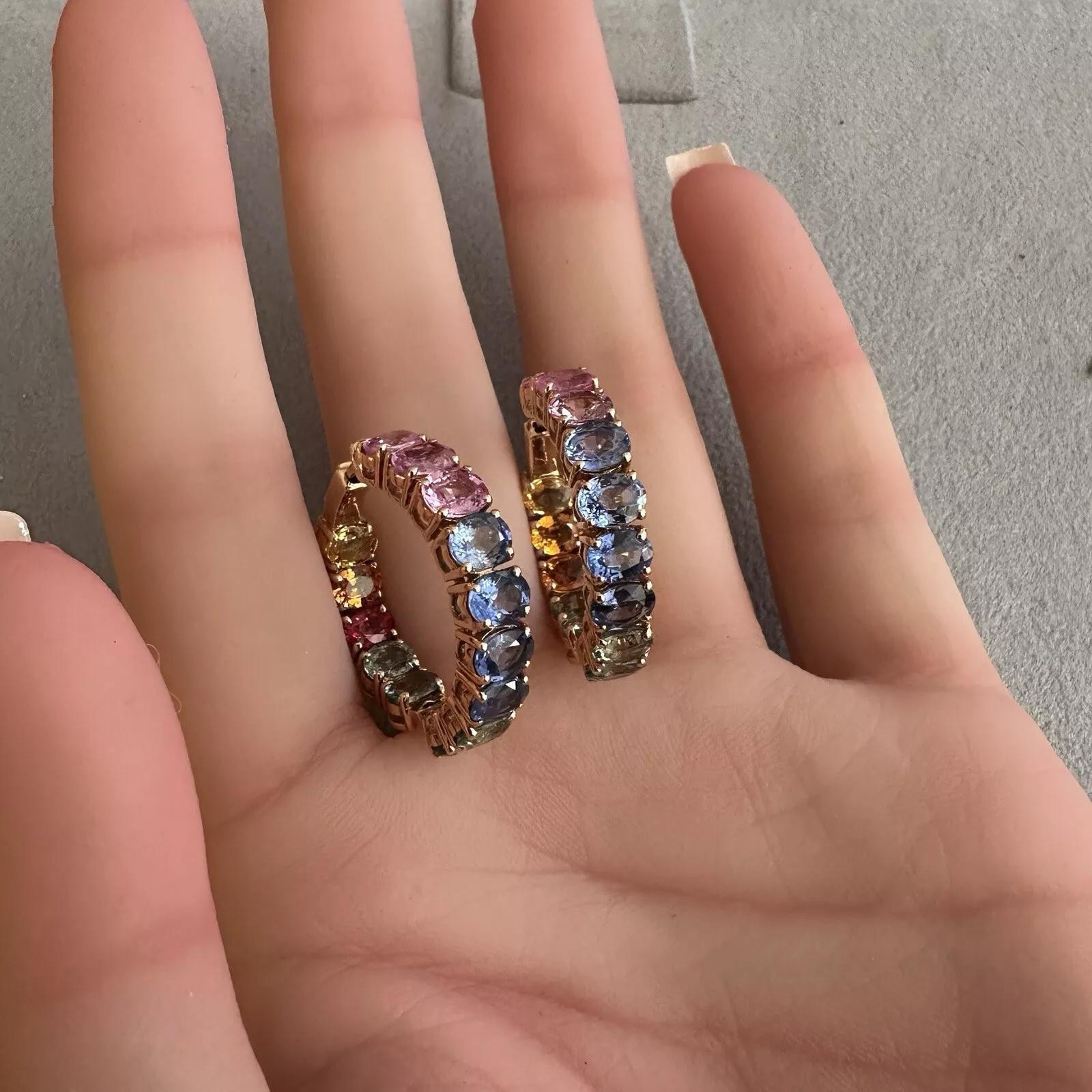 Pendientes de aro de zafiro natural multicolor Inside Out de oro rosa de 18k en Excelente estado para la venta en La Jolla, CA
